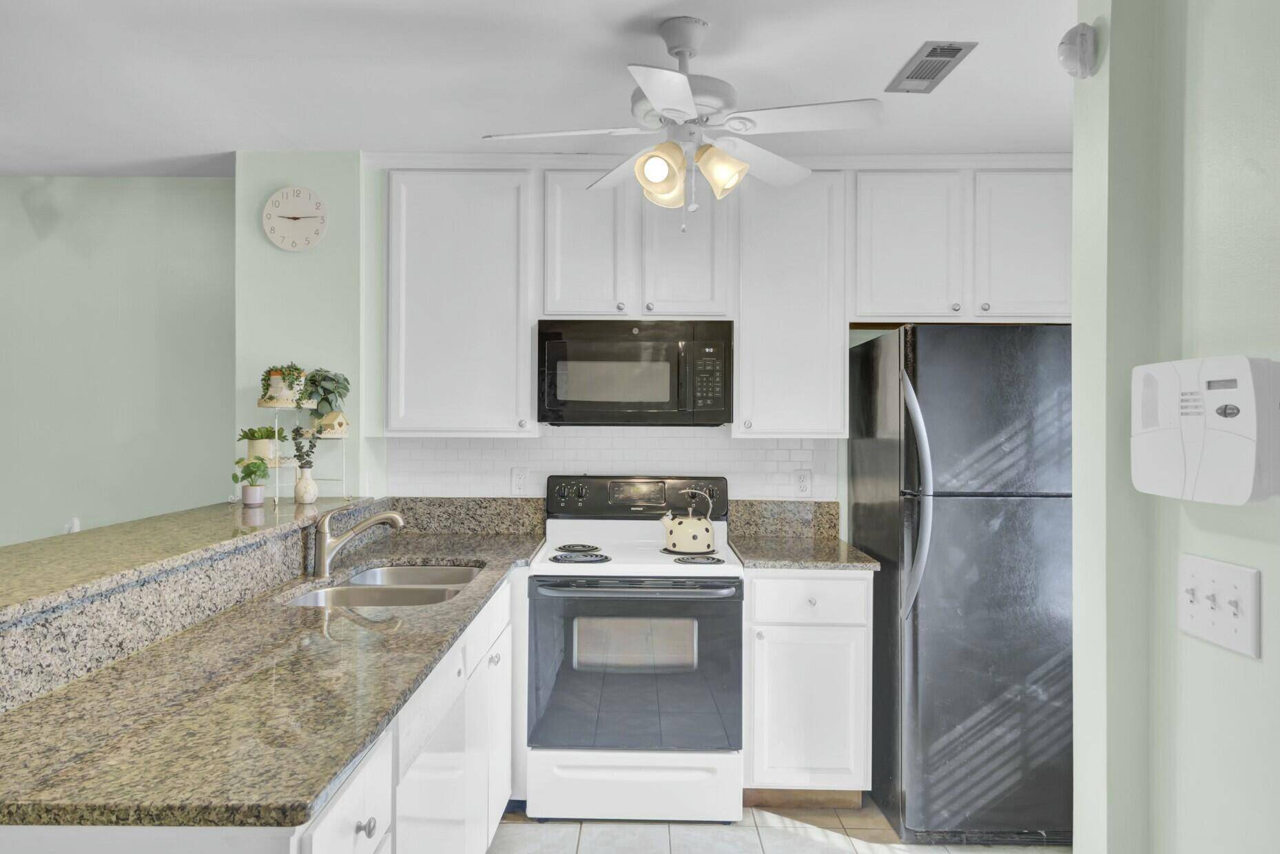 Ladson, SC 29456,815 Temple Rd #B