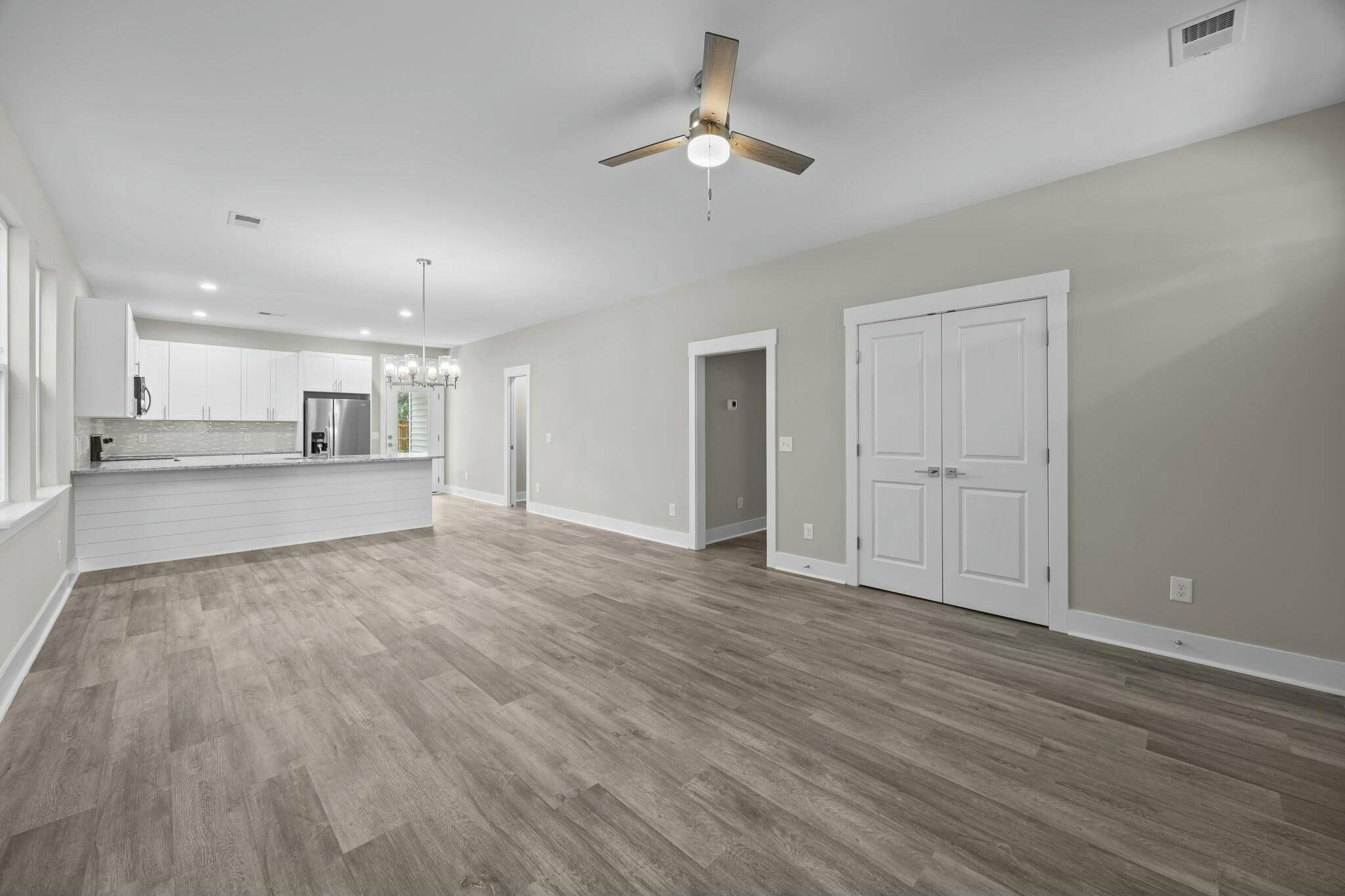 Ladson, SC 29456,4013 A Ladson Rd