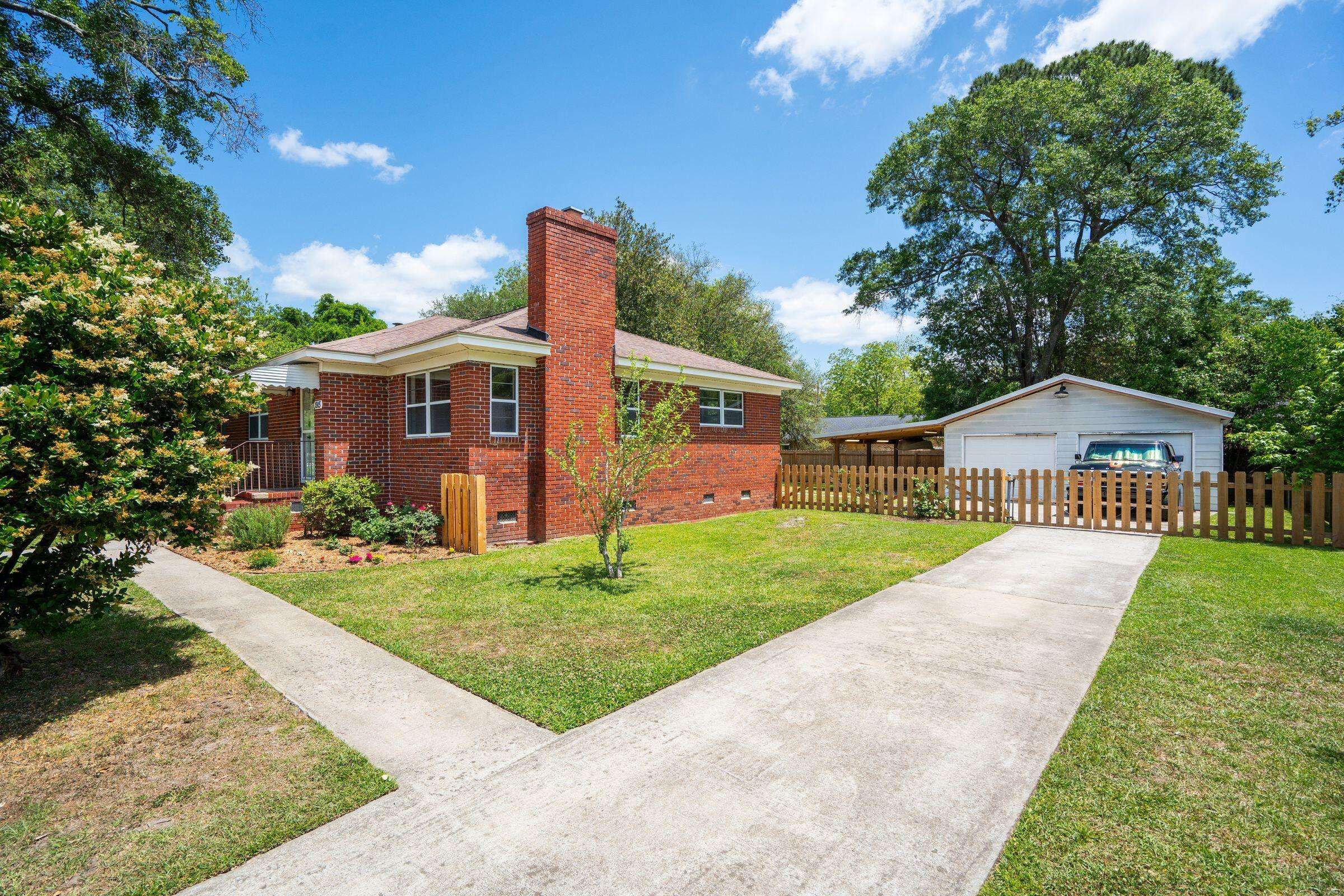 North Charleston, SC 29406,1915 Aichele Dr