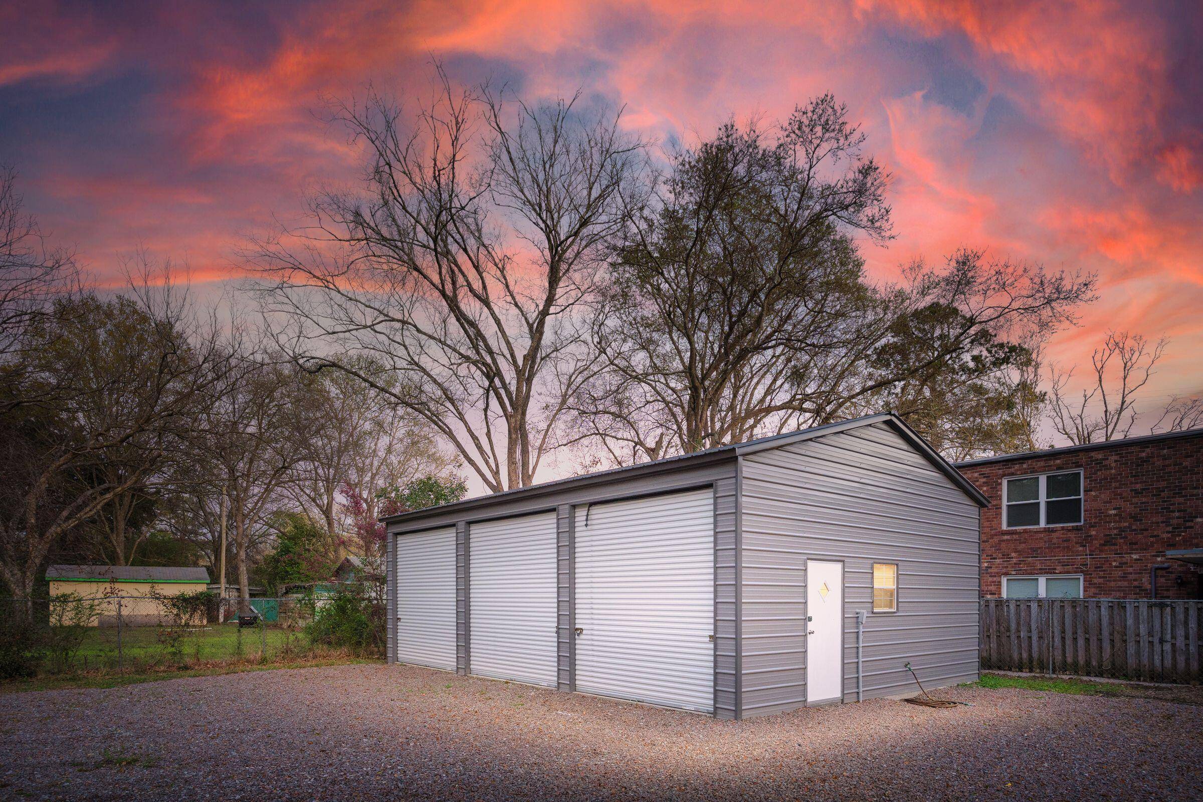 Charleston, SC 29407,706 White Oak Dr