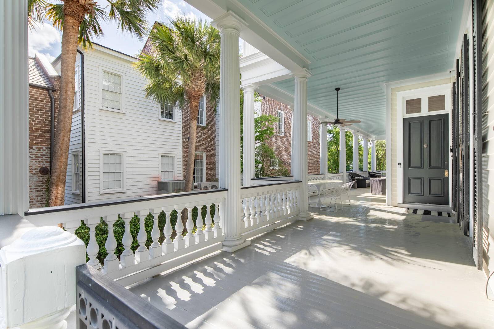 Charleston, SC 29401,155 Wentworth St #A