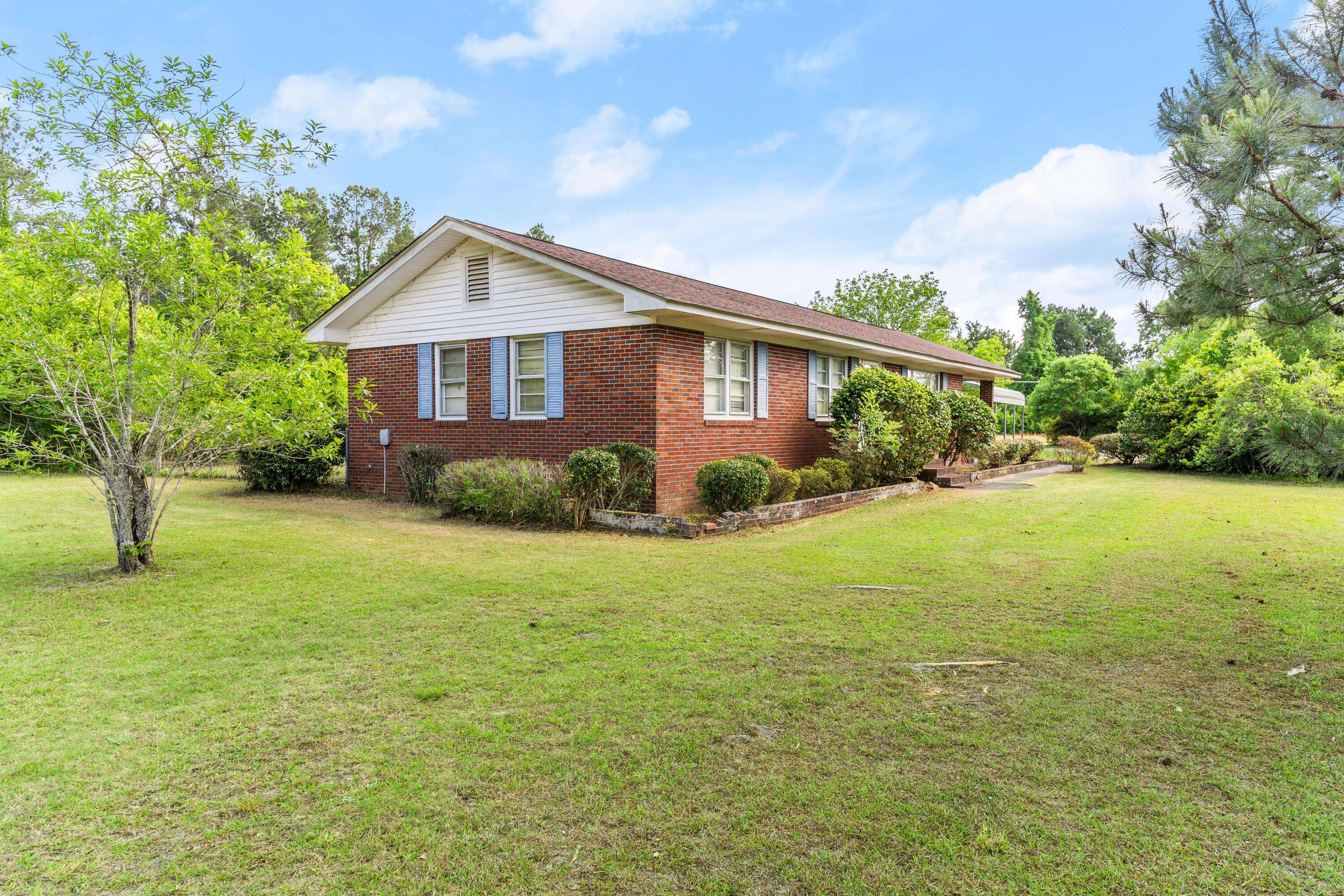 Lodge, SC 29082,9995 Lodge Hwy