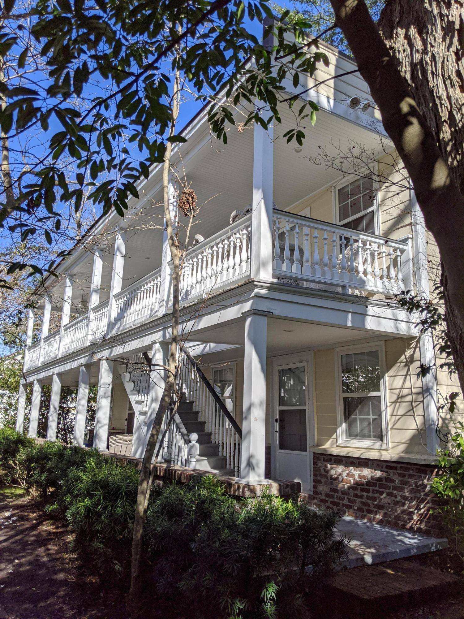 Charleston, SC 29403,36 Charlotte St #2