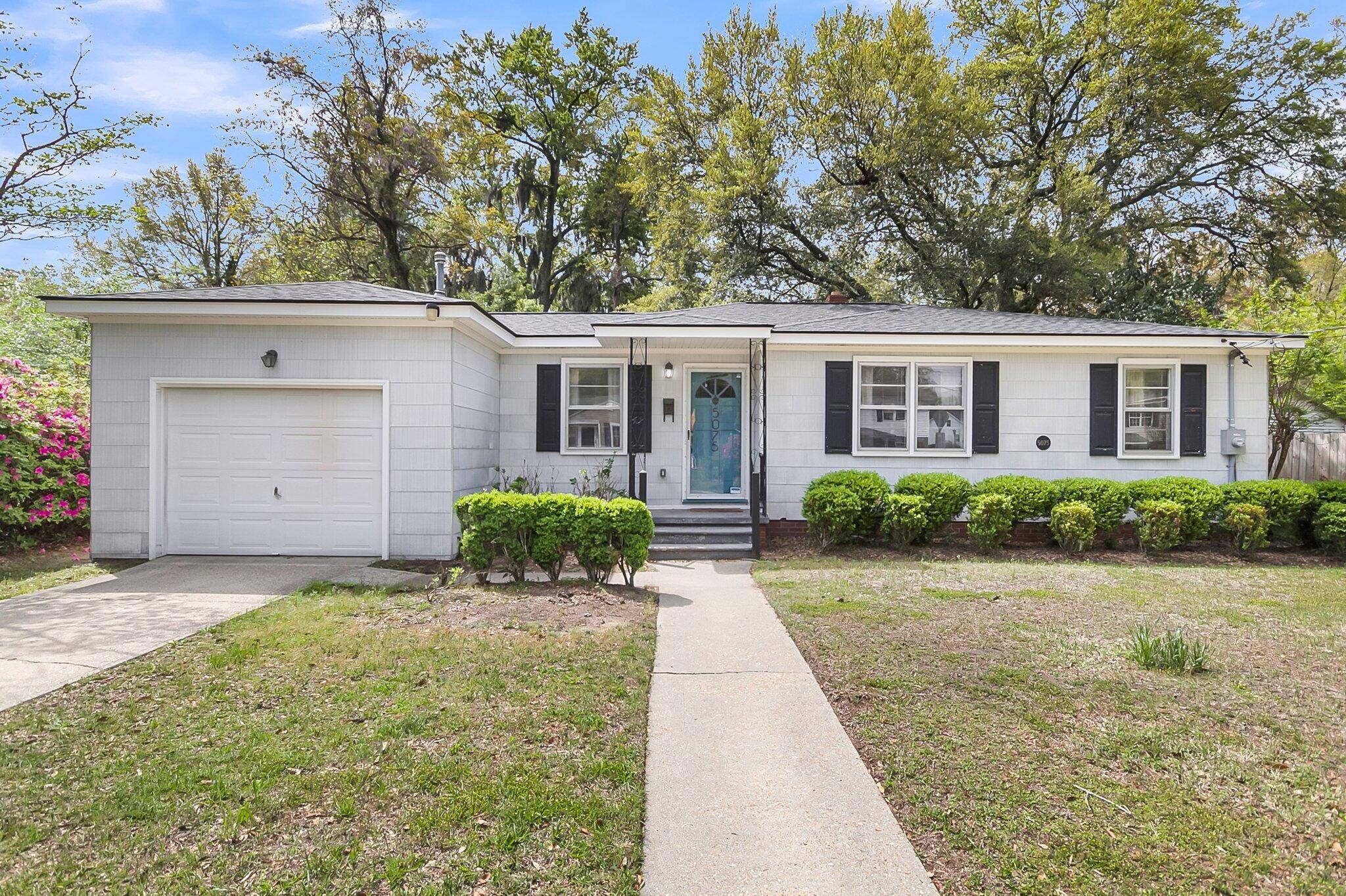North Charleston, SC 29405,5075 Walker St