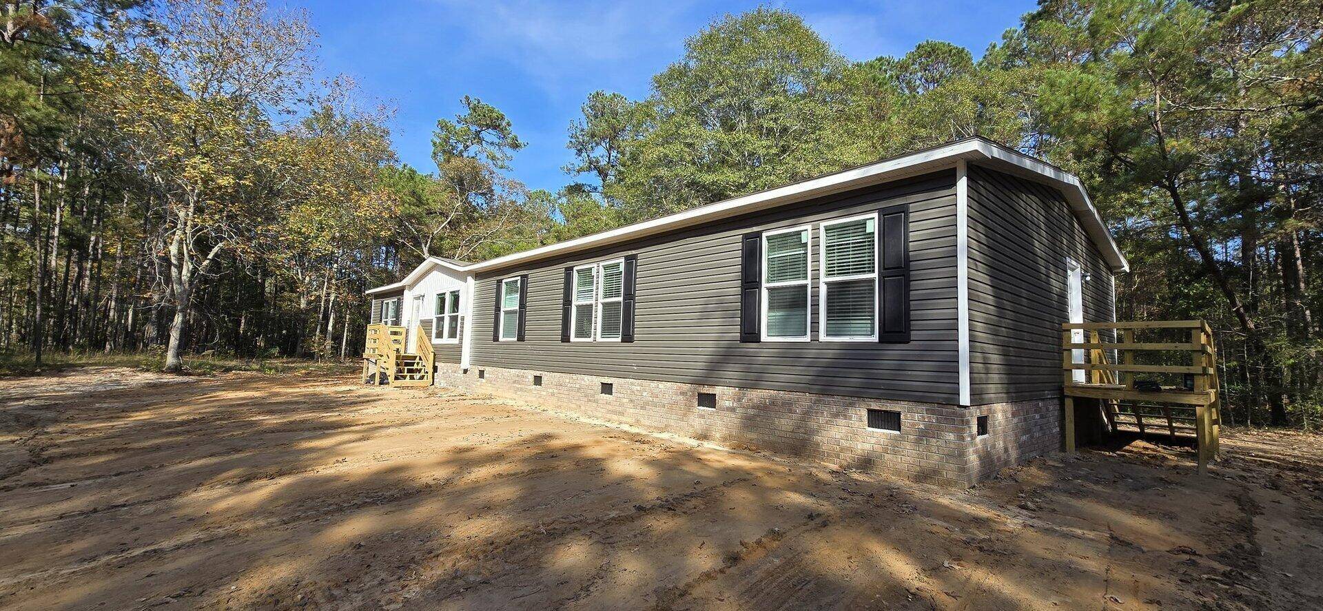 Saint Stephen, SC 29479,945 Tiger Loop