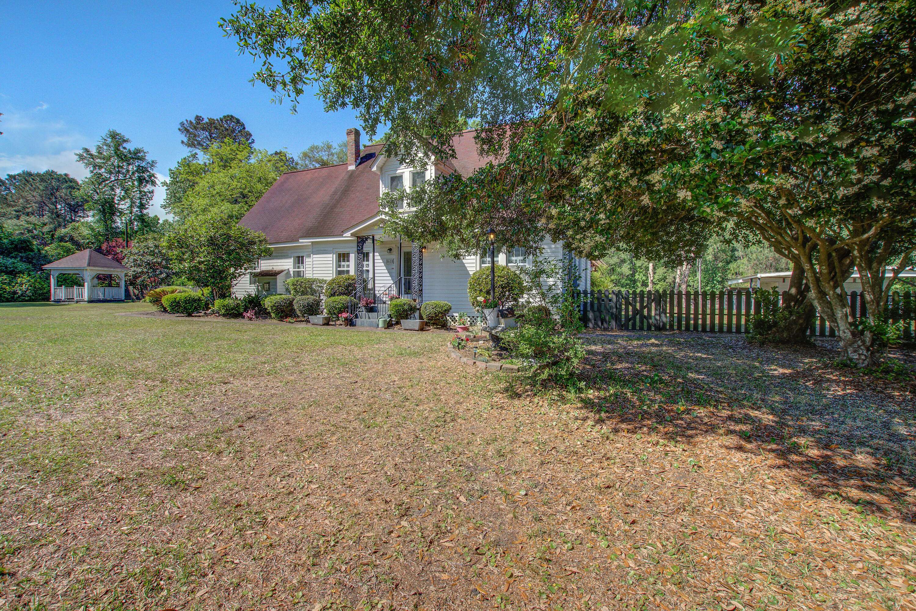 Ravenel, SC 29470,5615 Highway 165