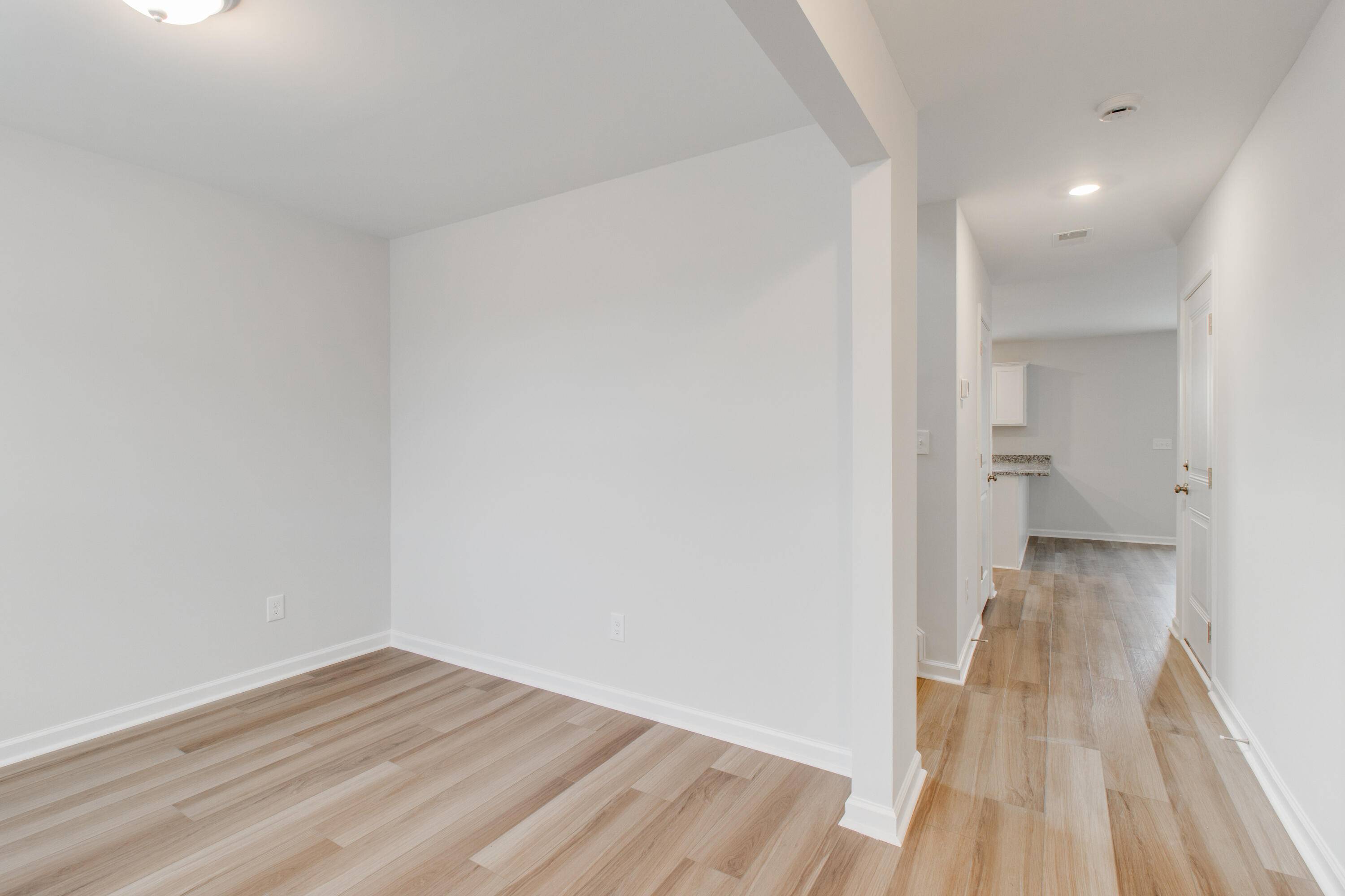 Summerville, SC 29483,1816 Casein St