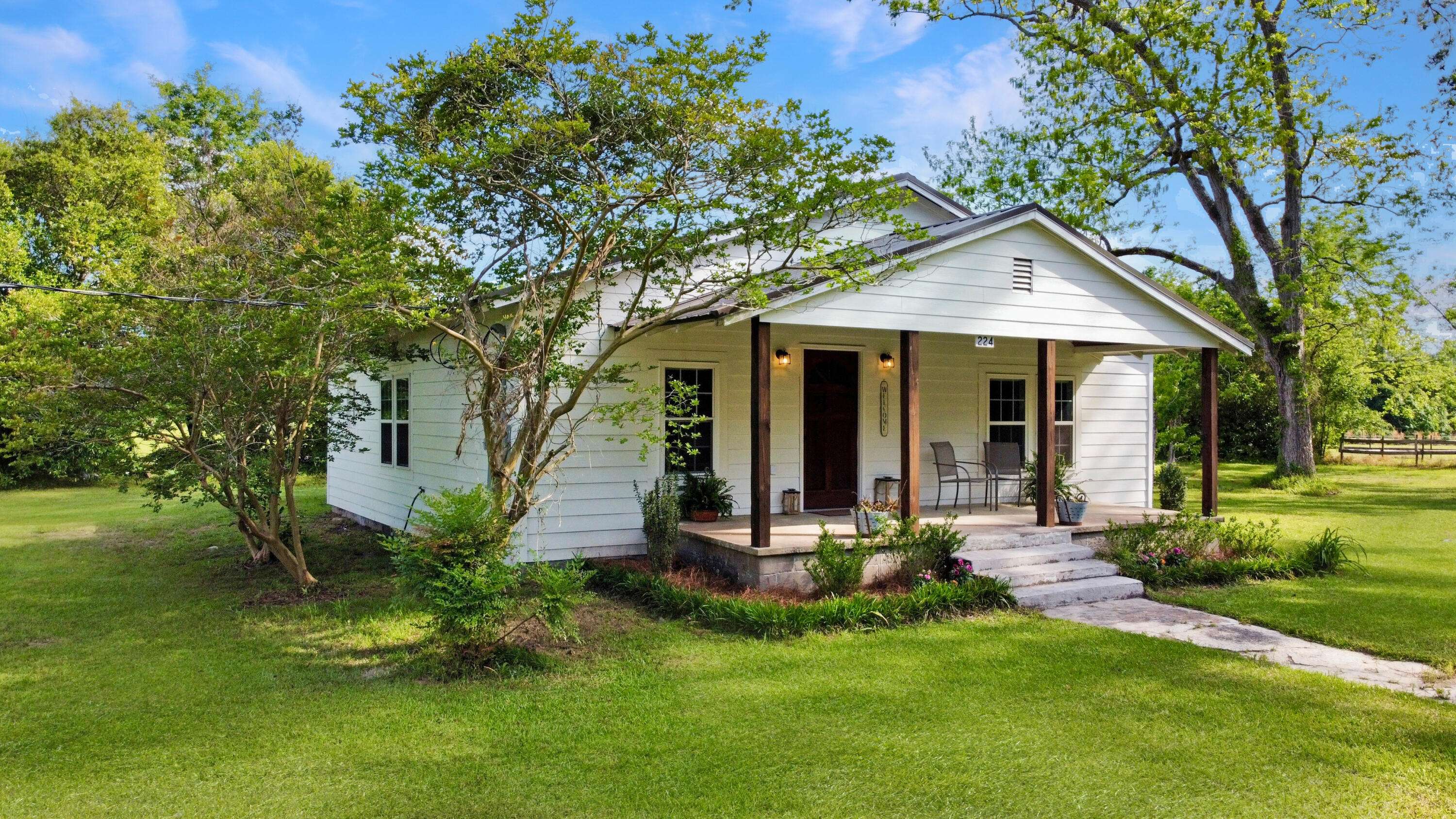 Reevesville, SC 29471,224 Reeves St