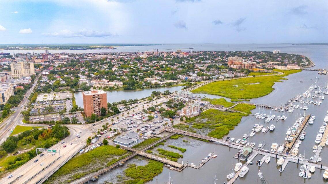 Charleston, SC 29401,14 Lockwood Dr #6i