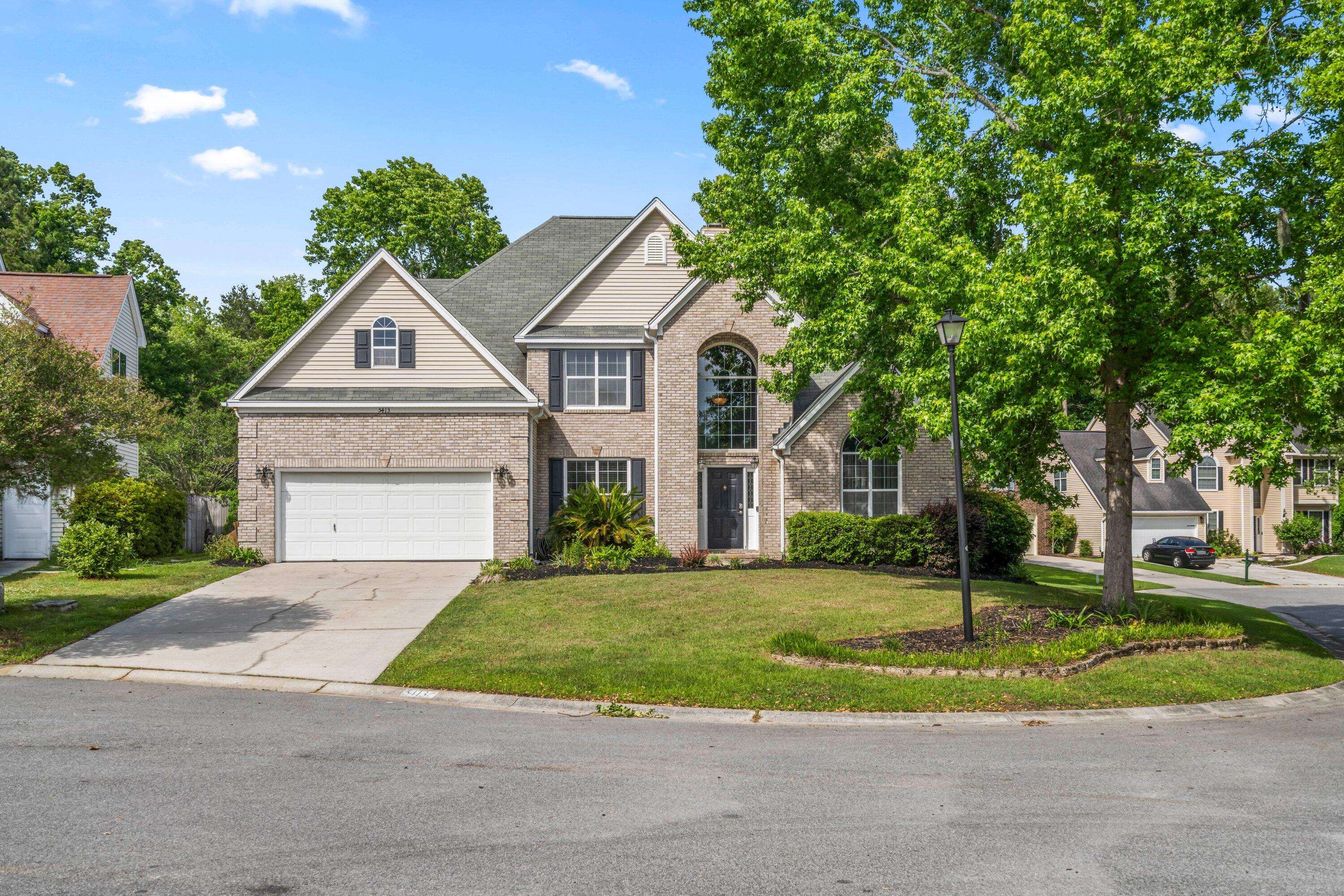 North Charleston, SC 29420,5413 Barnsley Dr