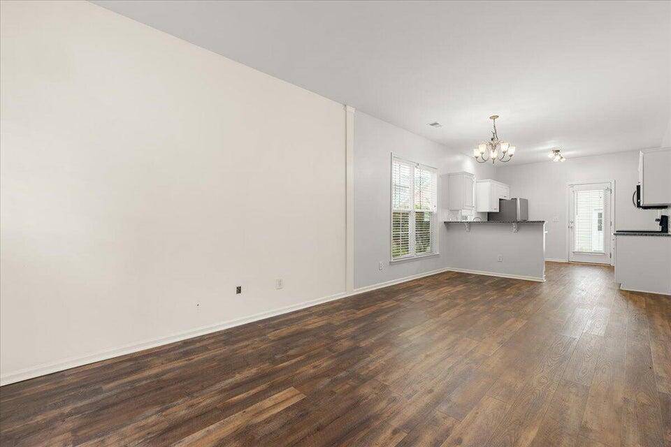 Summerville, SC 29483,217 Trillium Ave