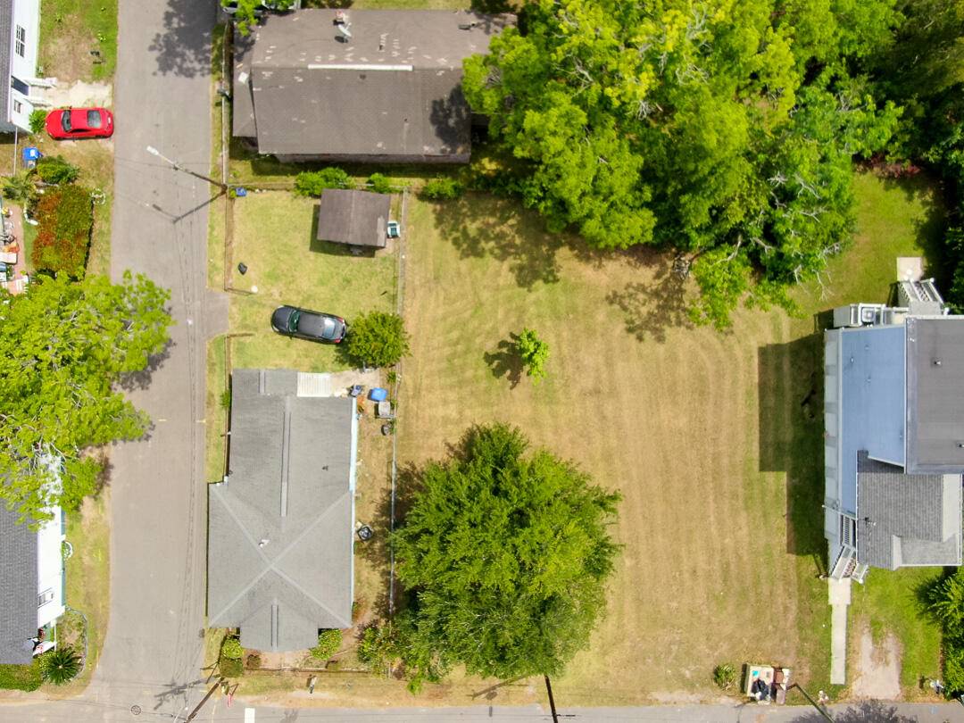 North Charleston, SC 29405,2303 Peonie Ave
