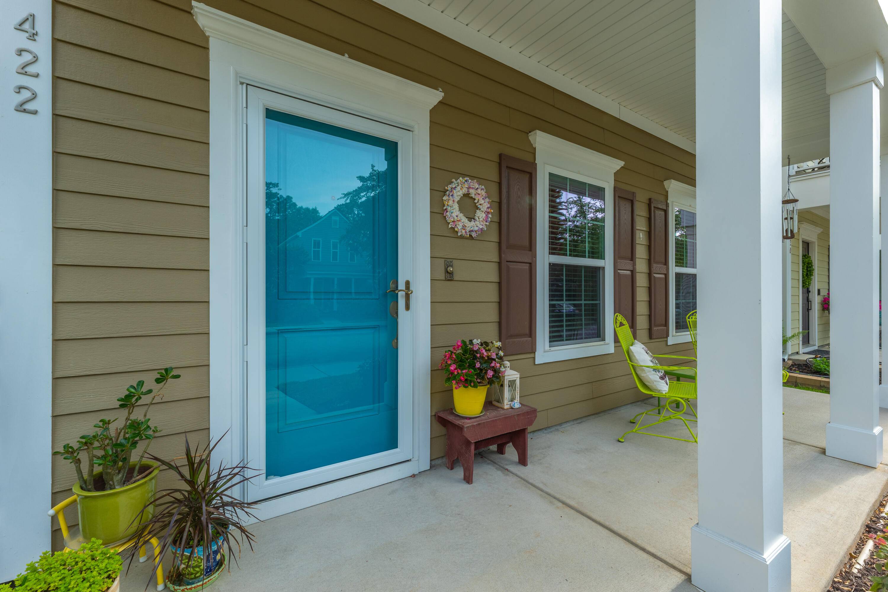 Summerville, SC 29483,422 Verbena Ave