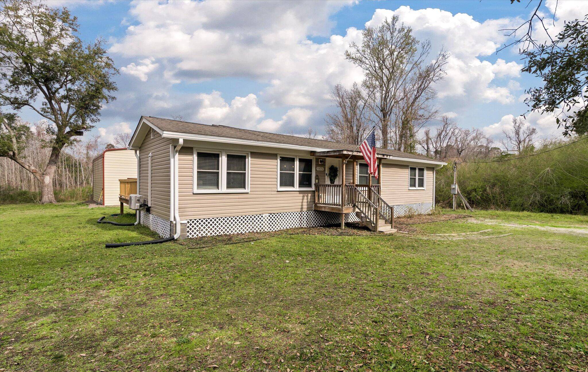 Mcclellanville, SC 29458,8476 Old Georgetown Rd