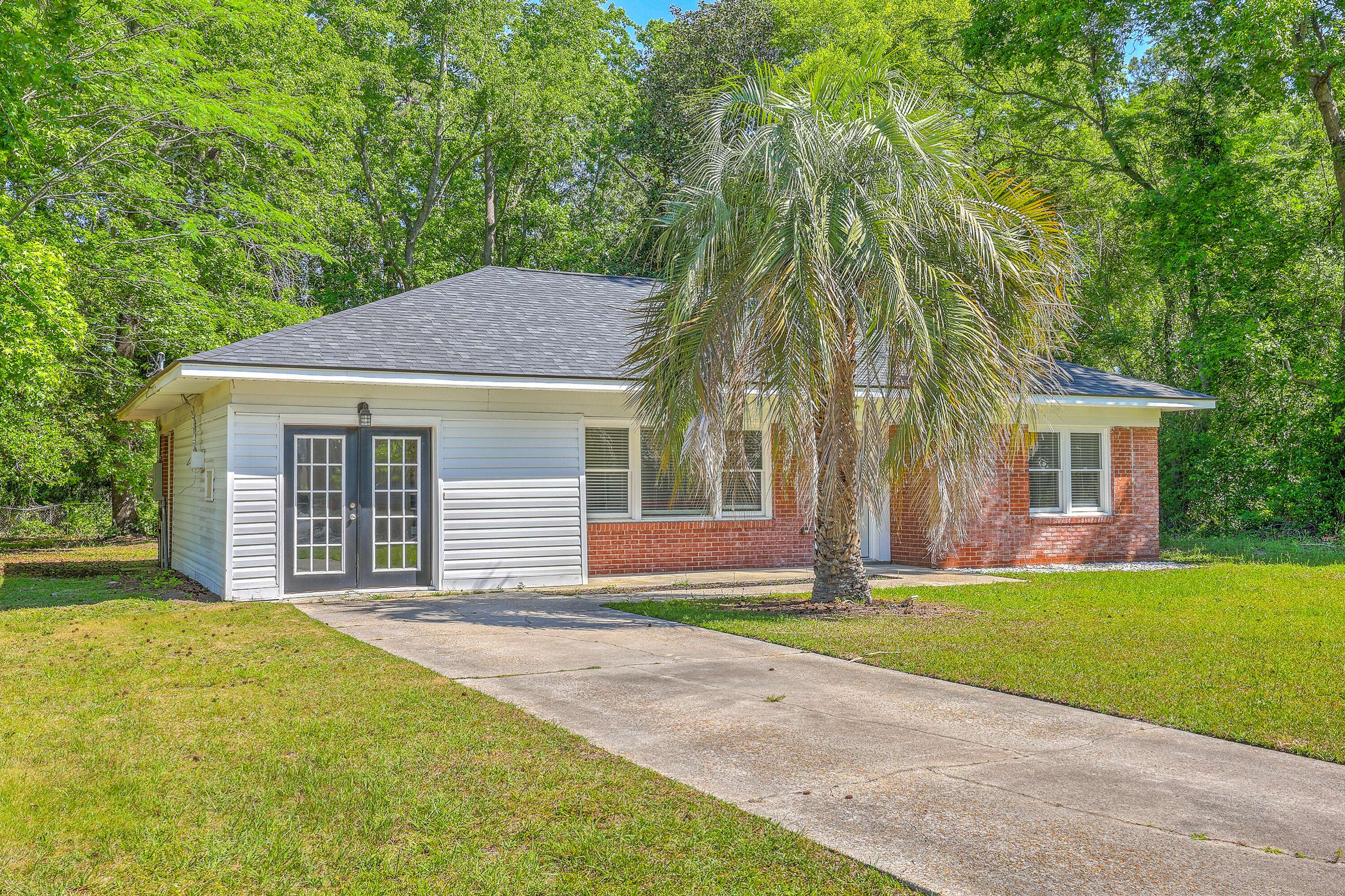 North Charleston, SC 29406,2736 Shadow Ln