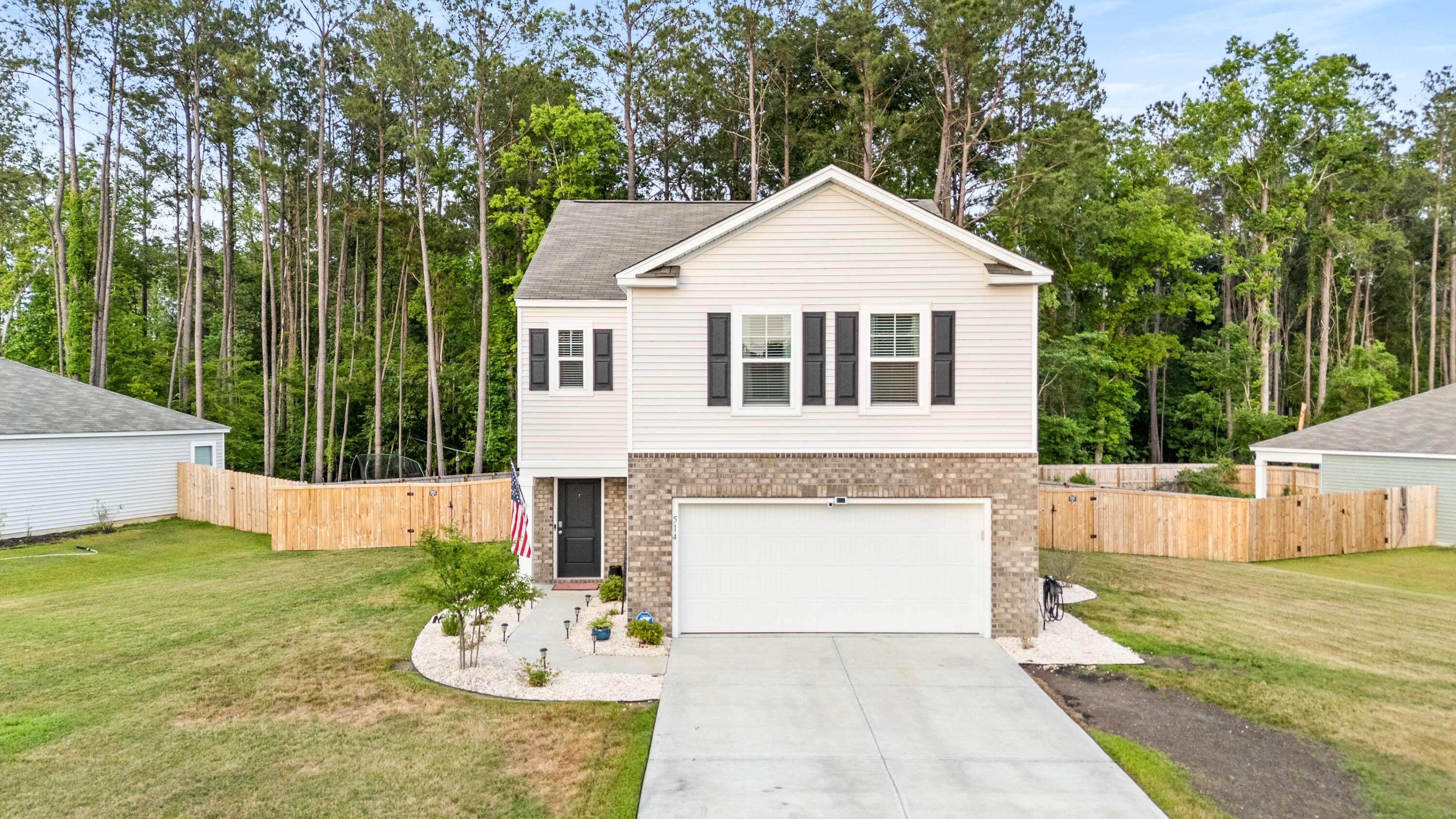 Moncks Corner, SC 29461,514 Shady Maple St