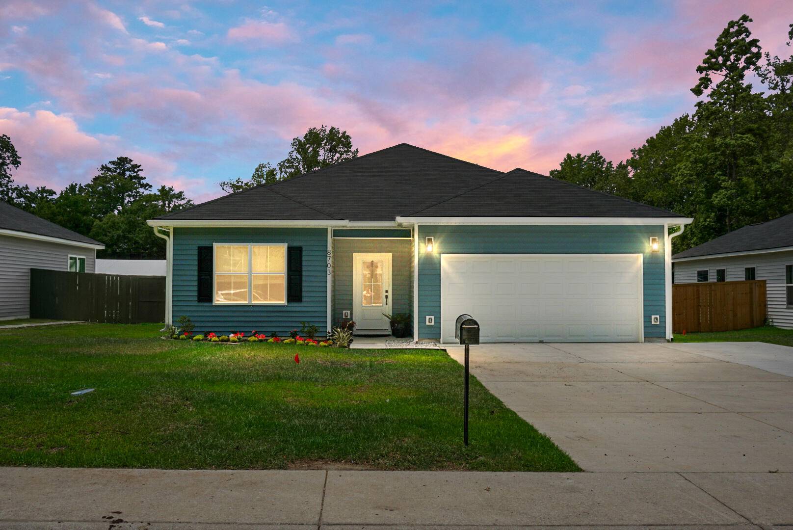 North Charleston, SC 29406,8703 Jenny Lind St