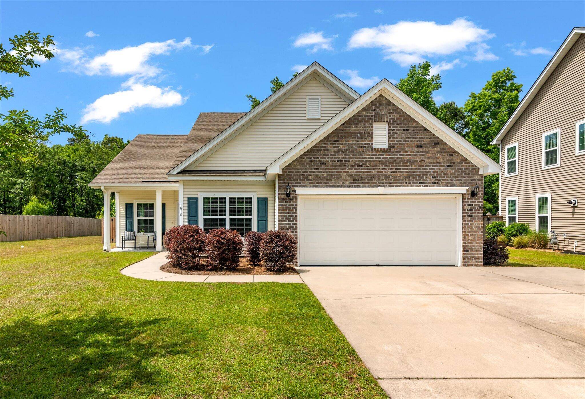 Johns Island, SC 29455,1610 Fishbone Dr