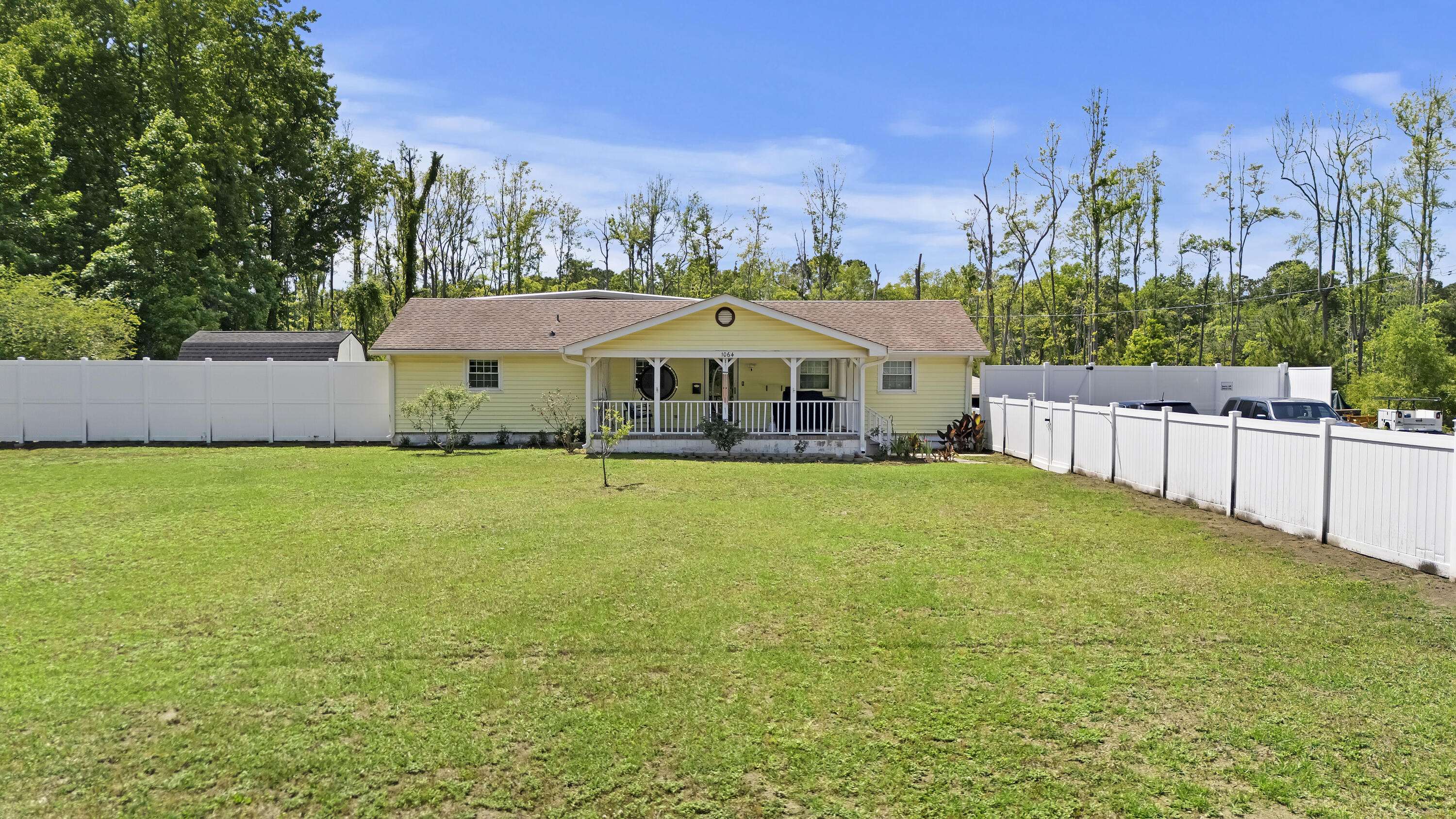 Johns Island, SC 29455,1064 Brownswood Rd