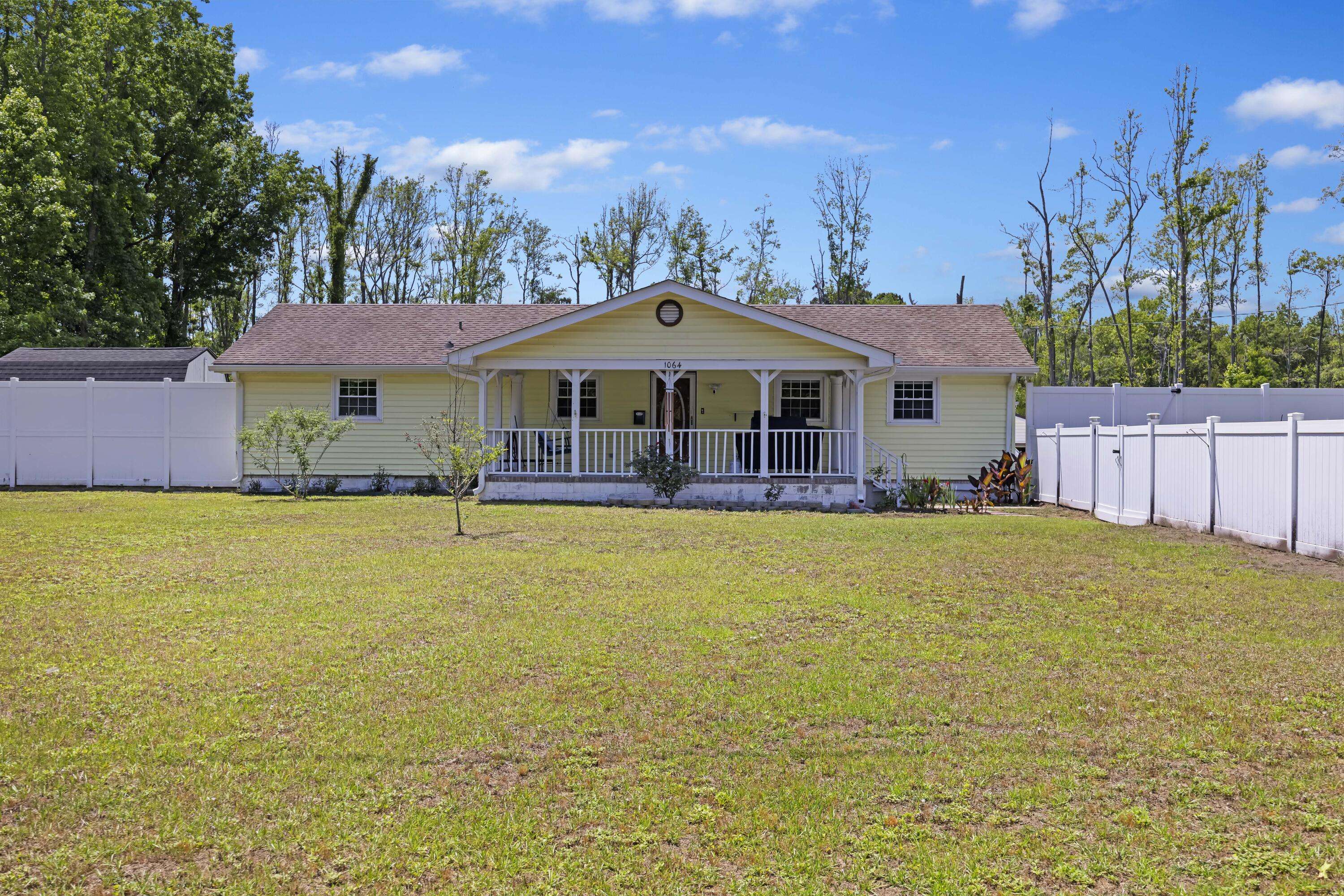 Johns Island, SC 29455,1064 Brownswood Rd