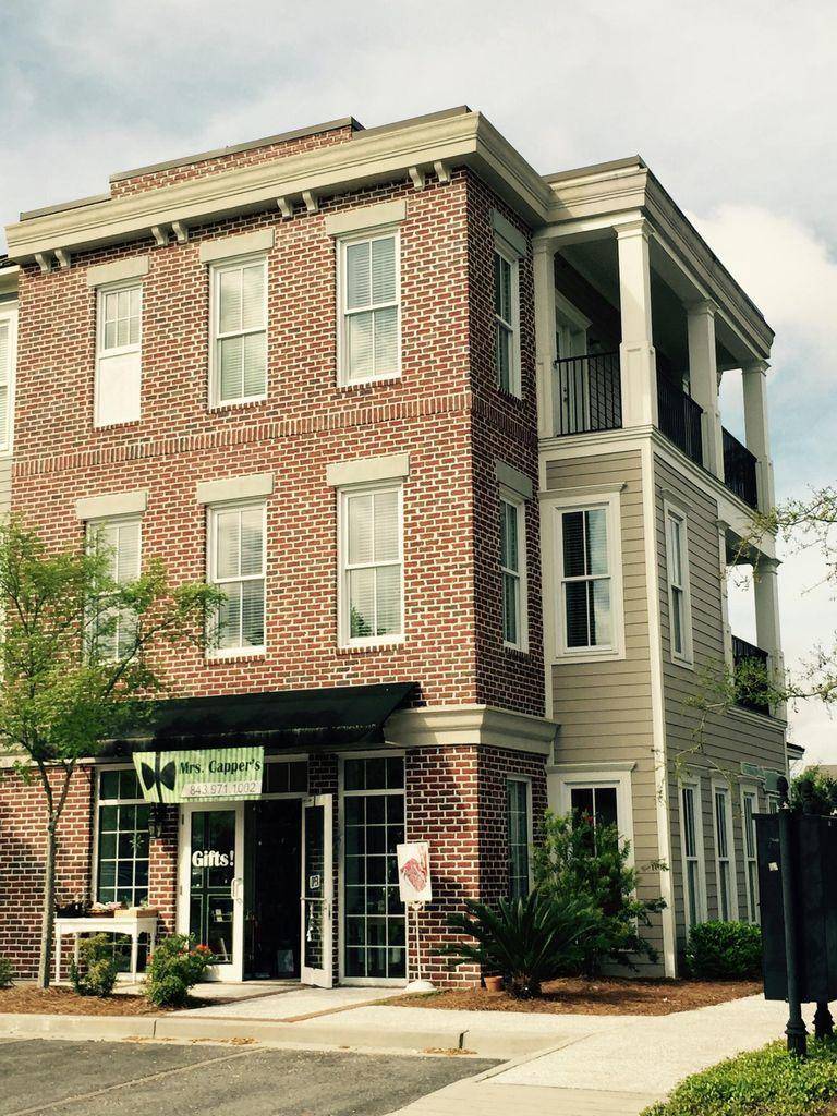 Mount Pleasant, SC 29464,700 S Shelmore Blvd #203