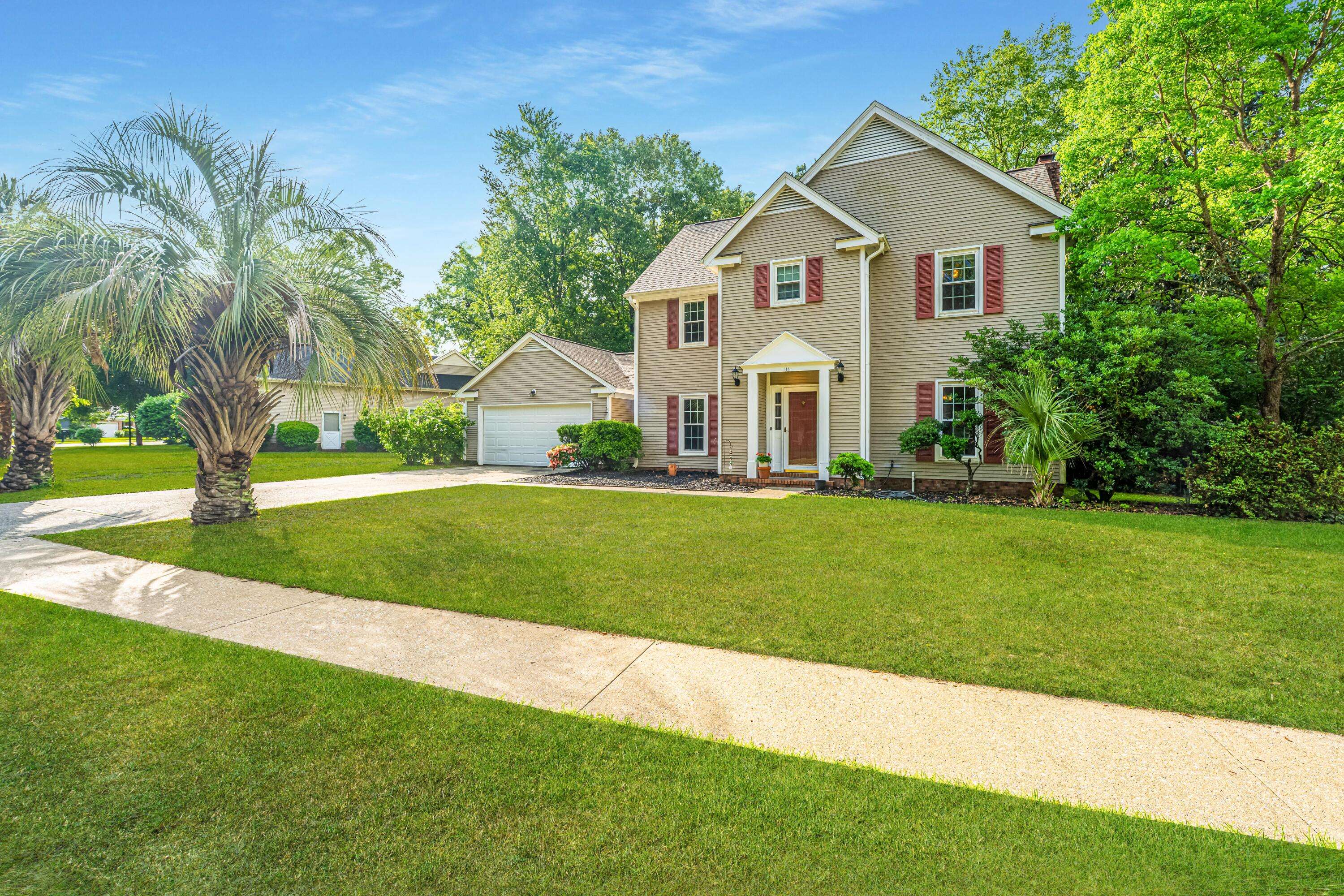 Summerville, SC 29485,113 Essex Dr