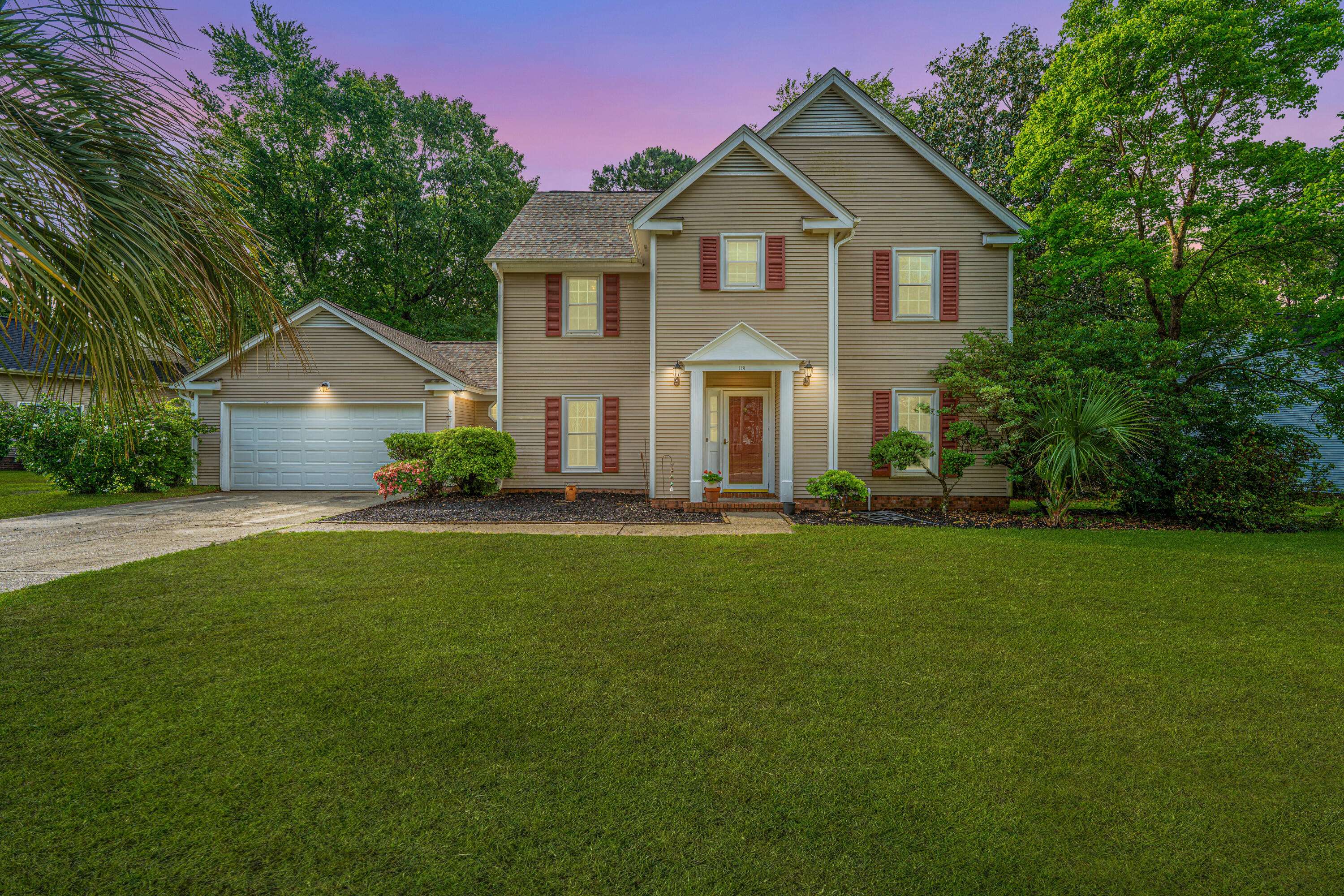 Summerville, SC 29485,113 Essex Dr