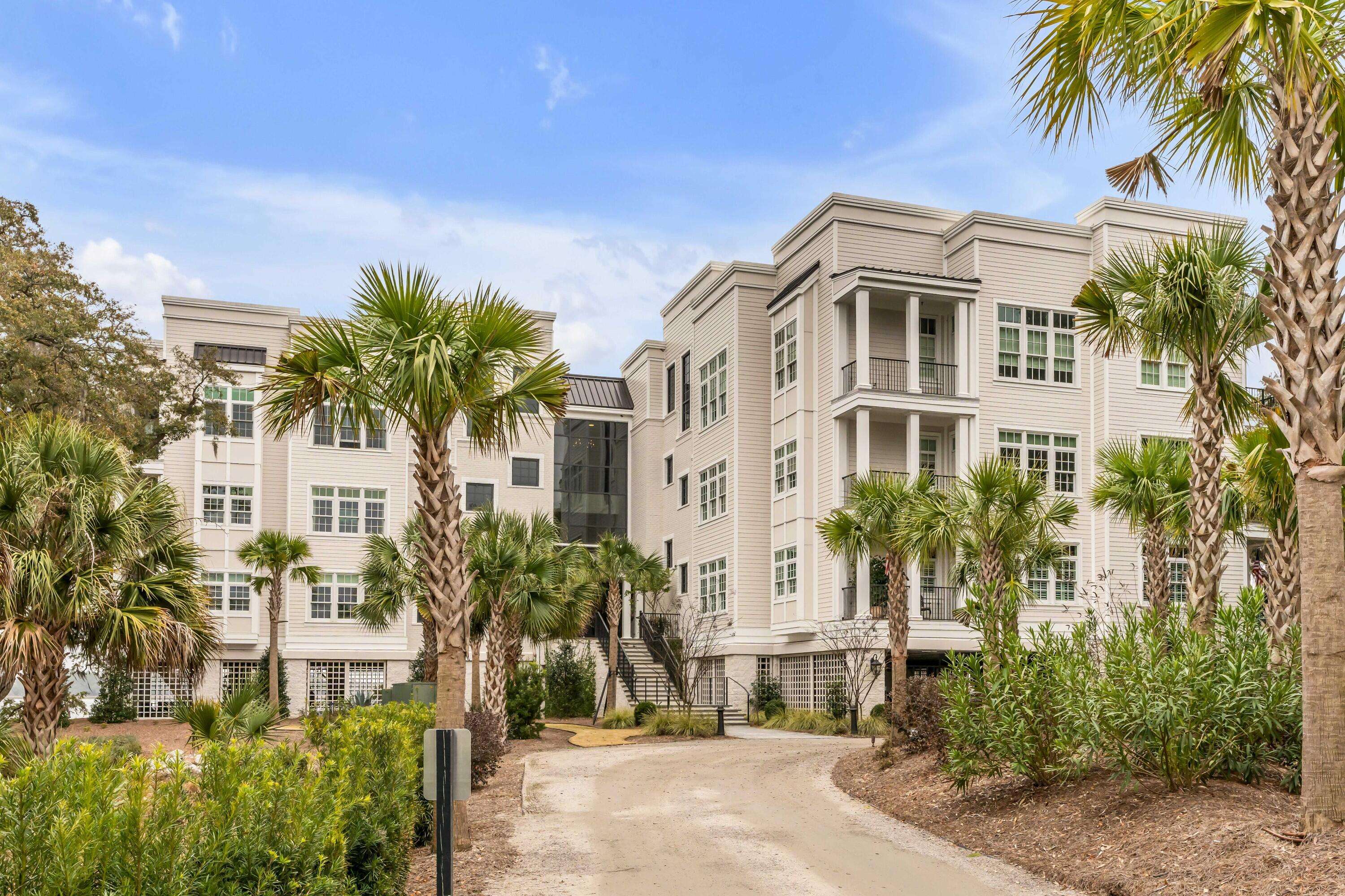 Daniel Island, SC 29492,108 Fairbanks Oak Aly #302
