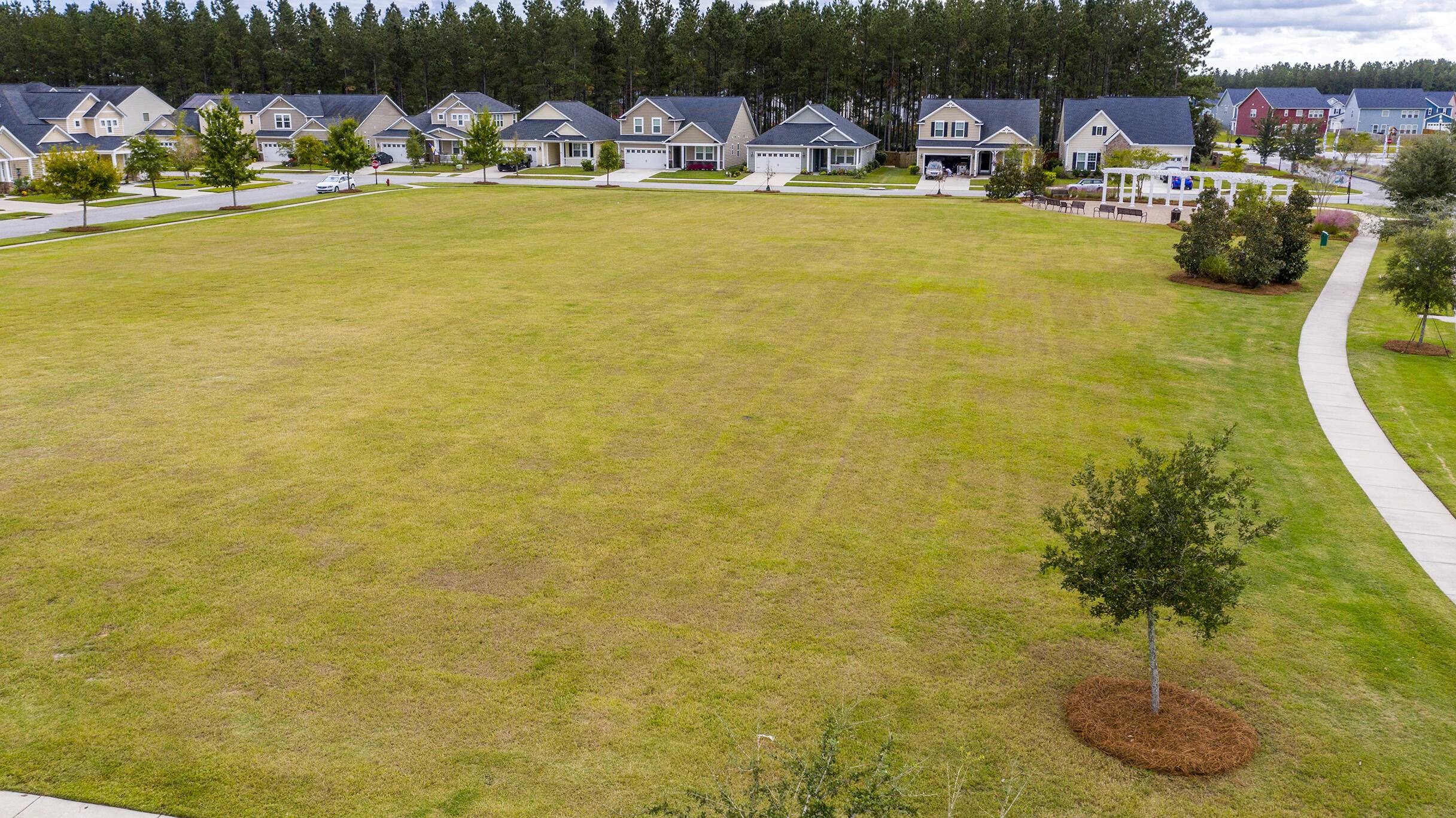 Summerville, SC 29486,130 Stagecoach Ave