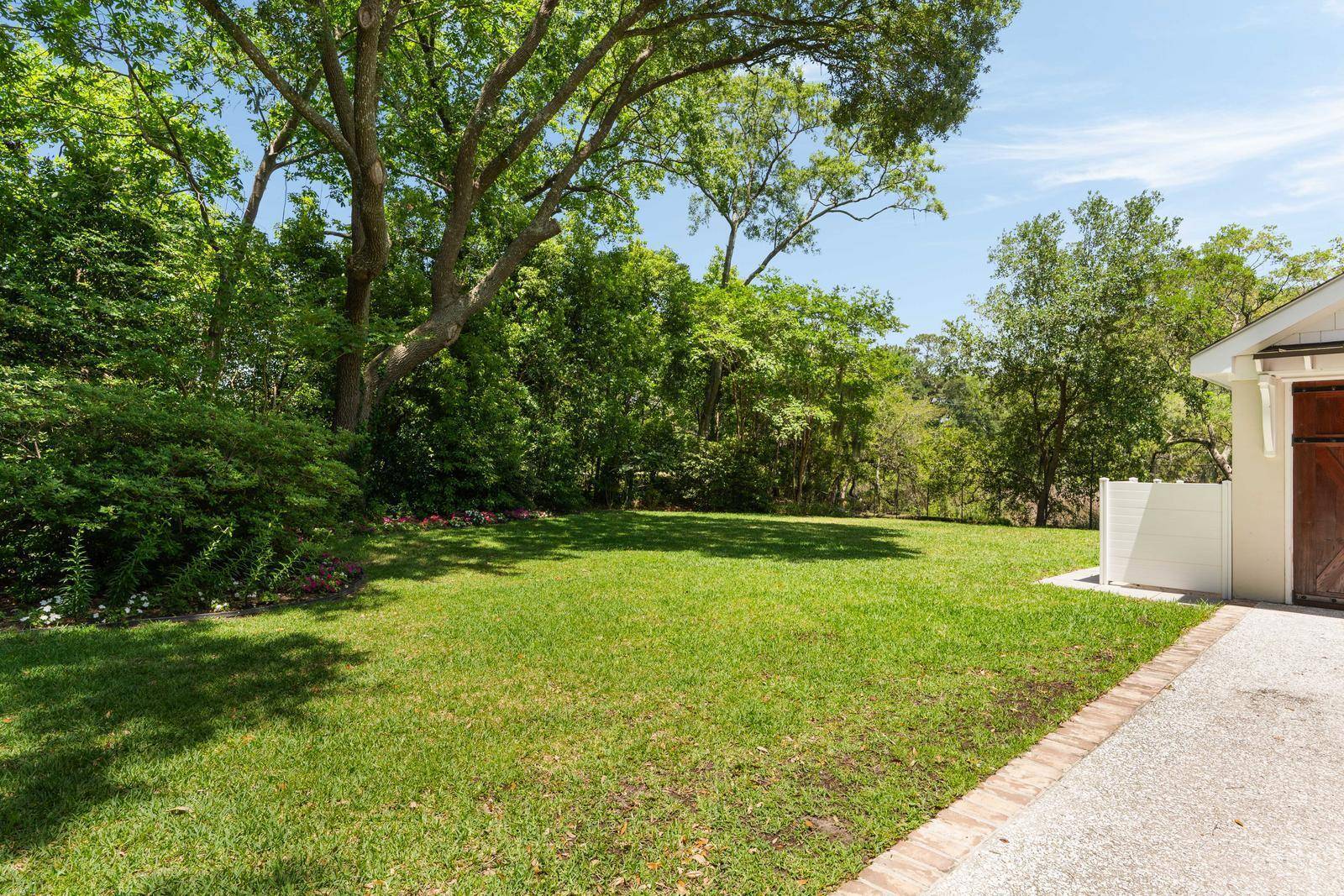 Charleston, SC 29407,36 Nicholson St