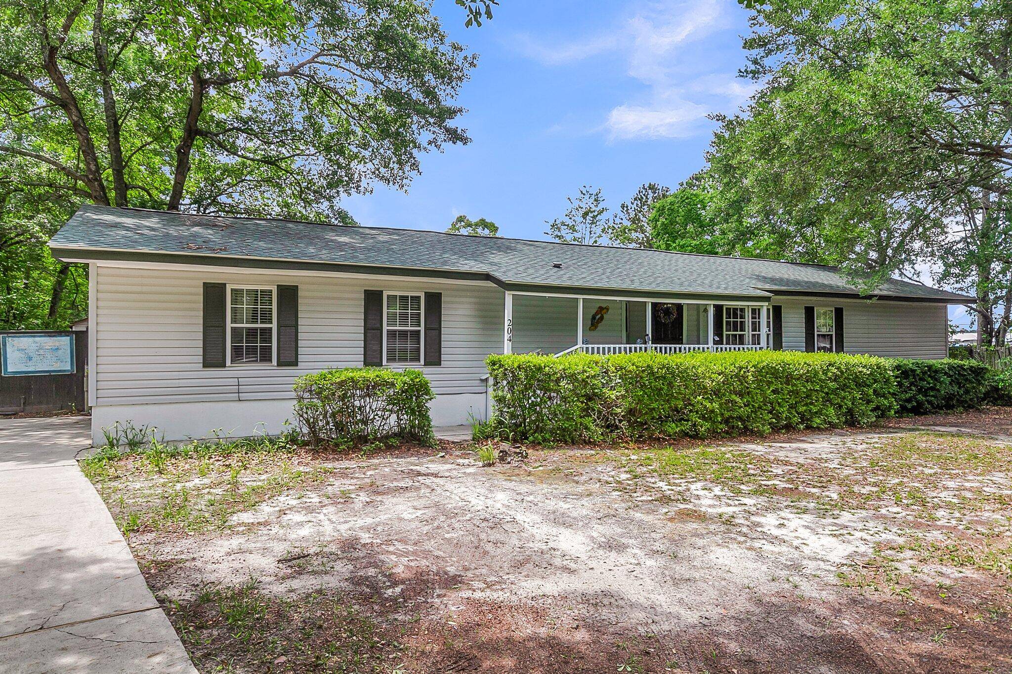 Moncks Corner, SC 29461,204 W Poplar Branch Dr