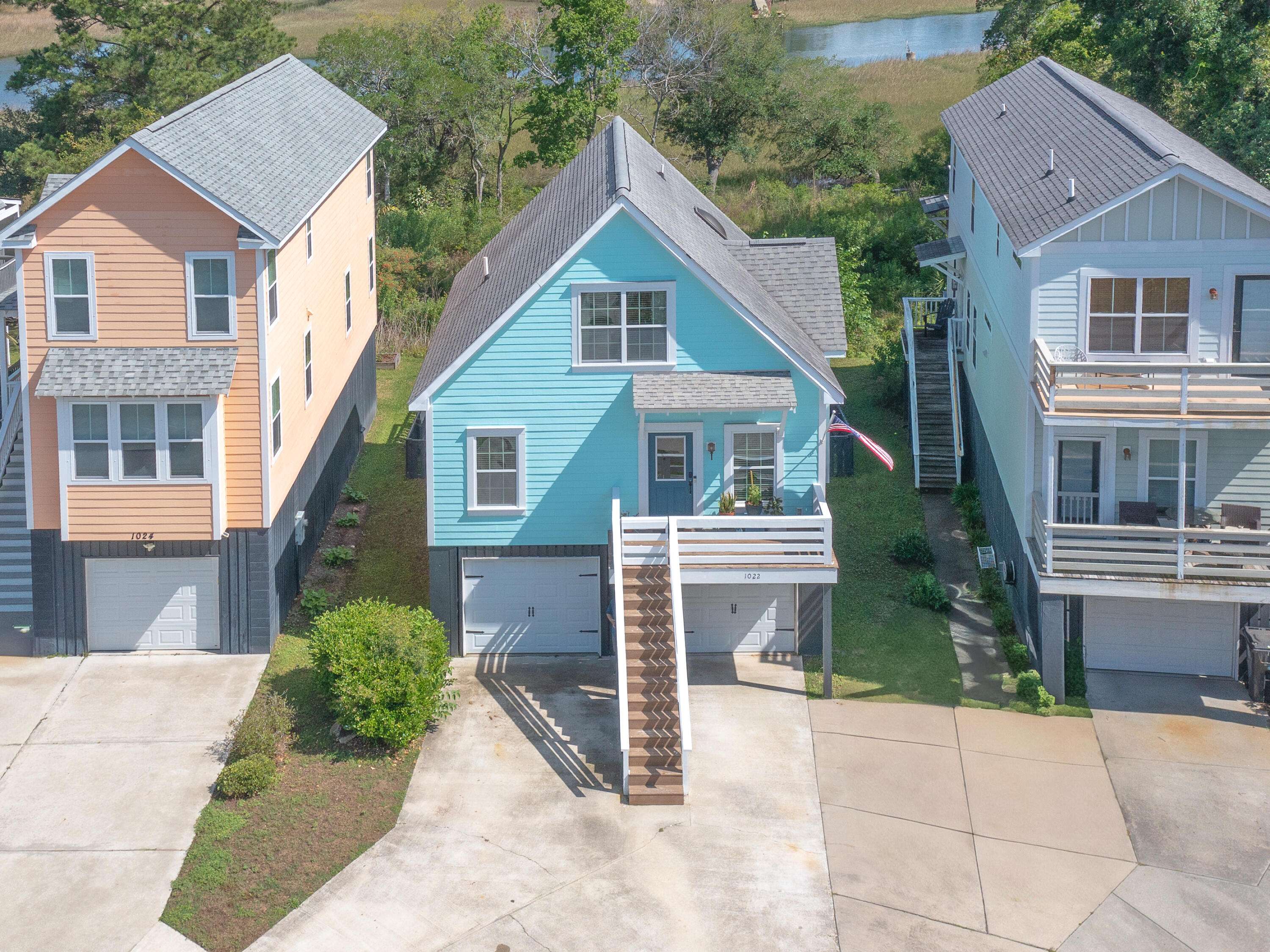 North Charleston, SC 29405,1022 Hunley Waters Cir