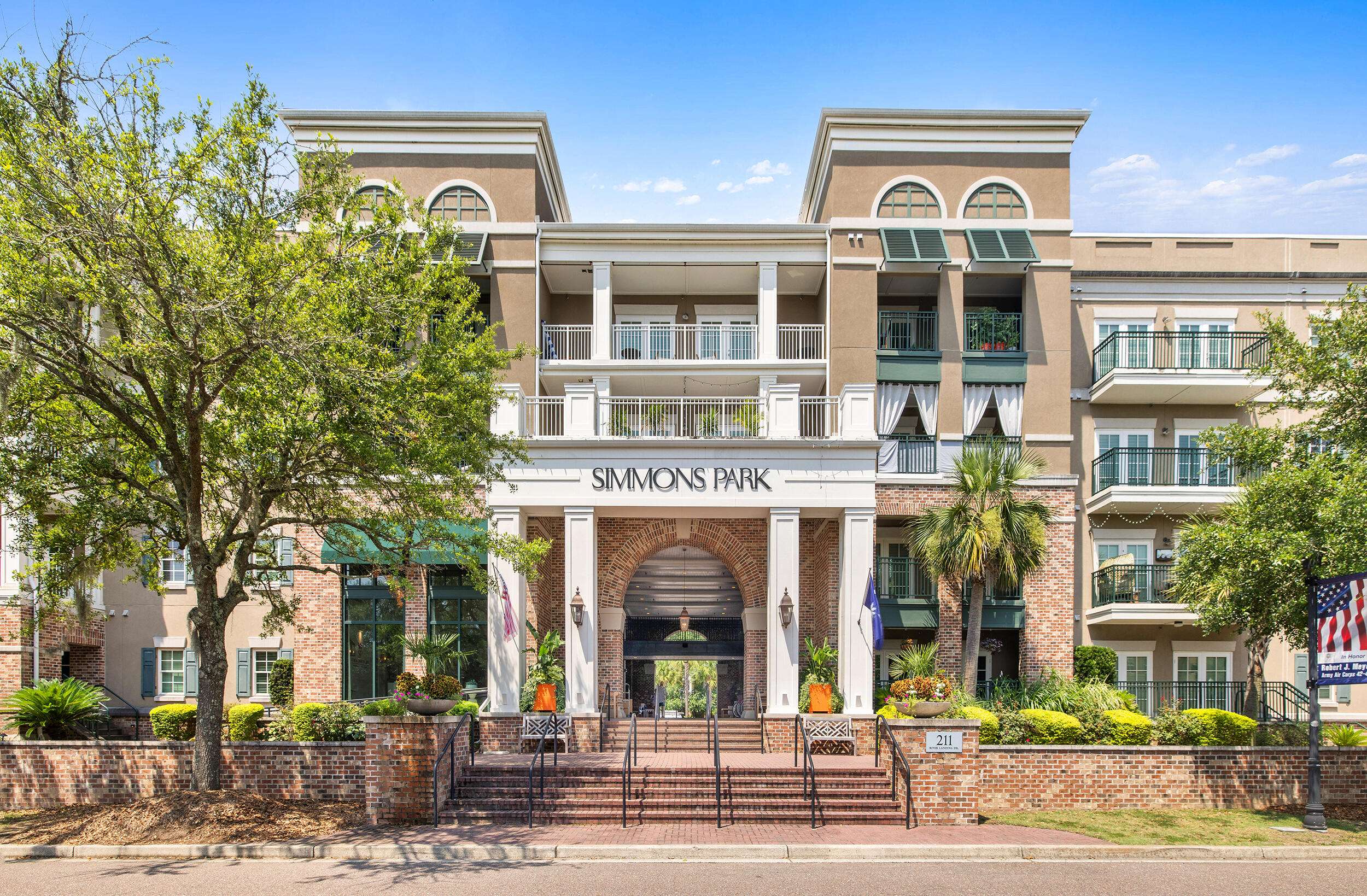 Charleston, SC 29492,211 River Landing Dr #Alexander