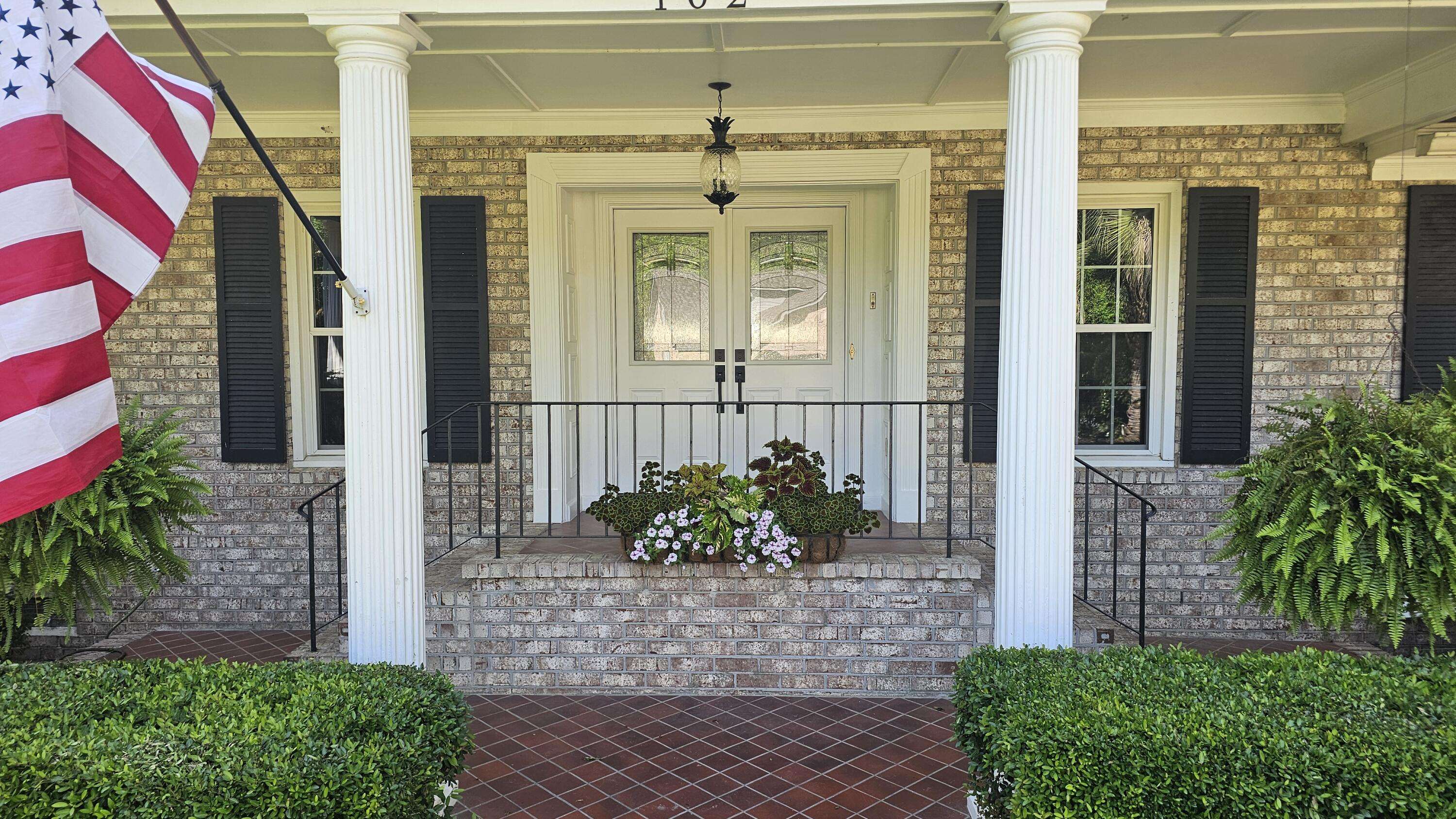 Summerville, SC 29485,102 Ashborough Ave