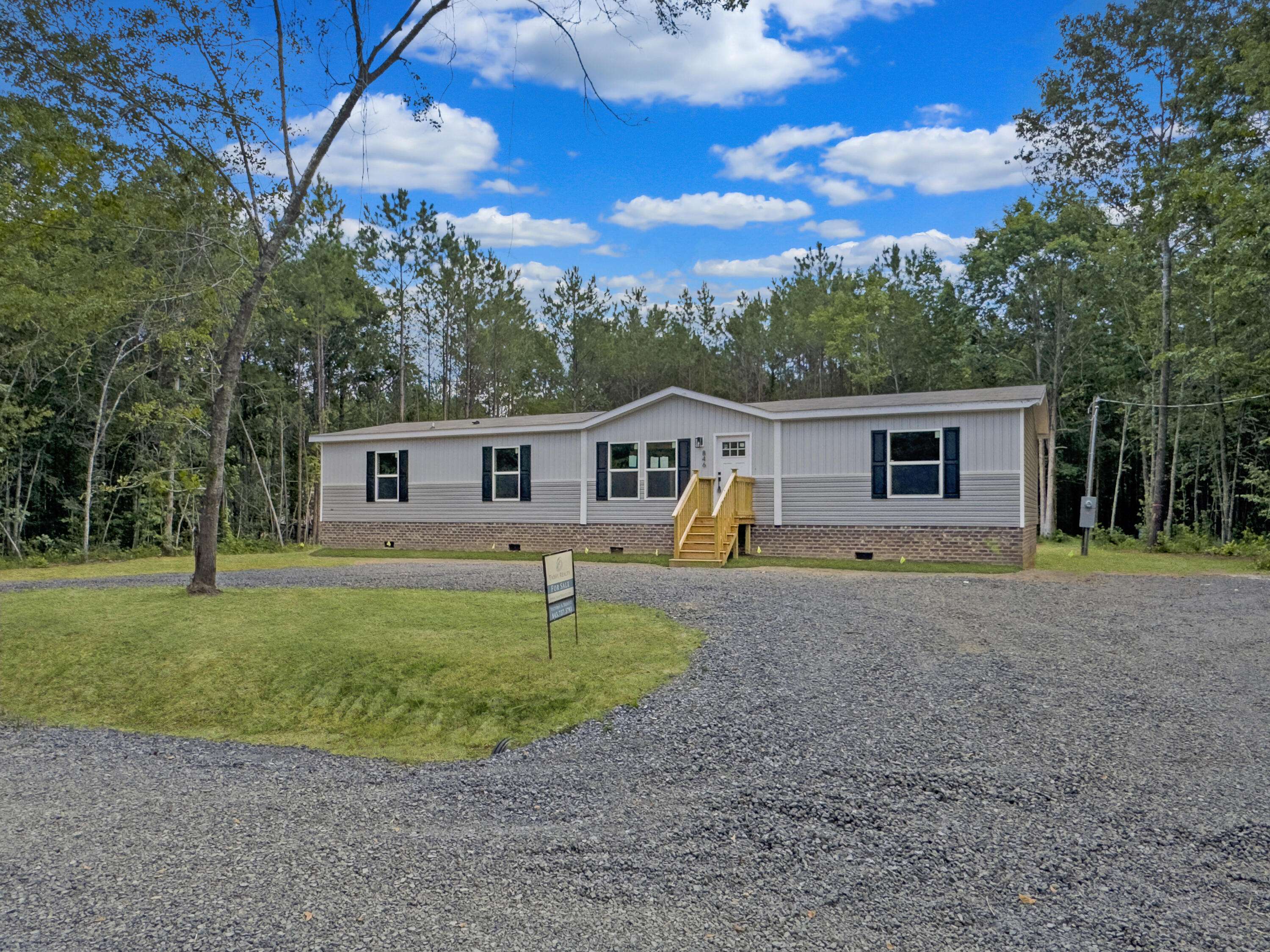 Cross, SC 29436,846 Lawyer Ln