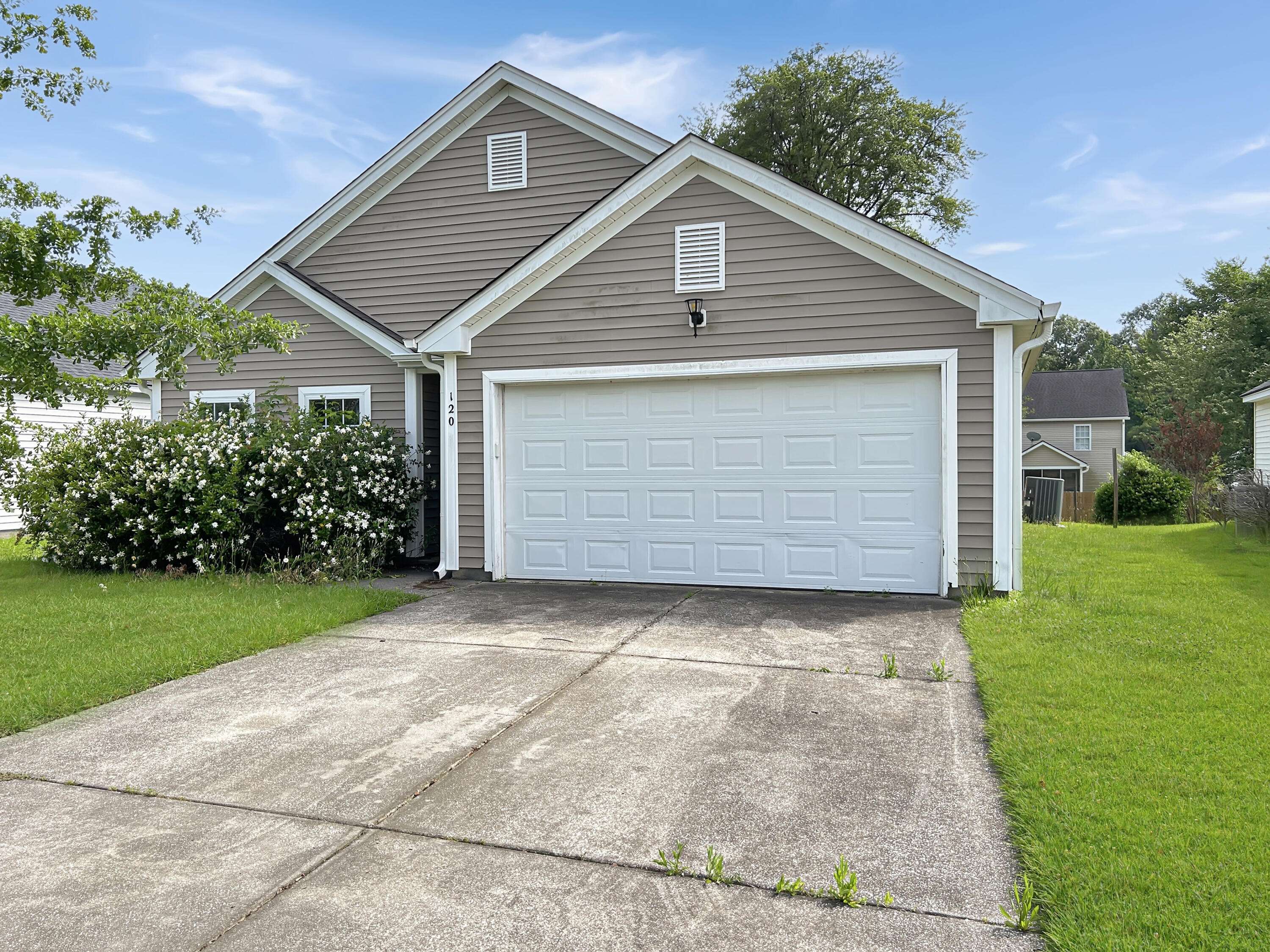 Goose Creek, SC 29445,120 Larkspur Dr