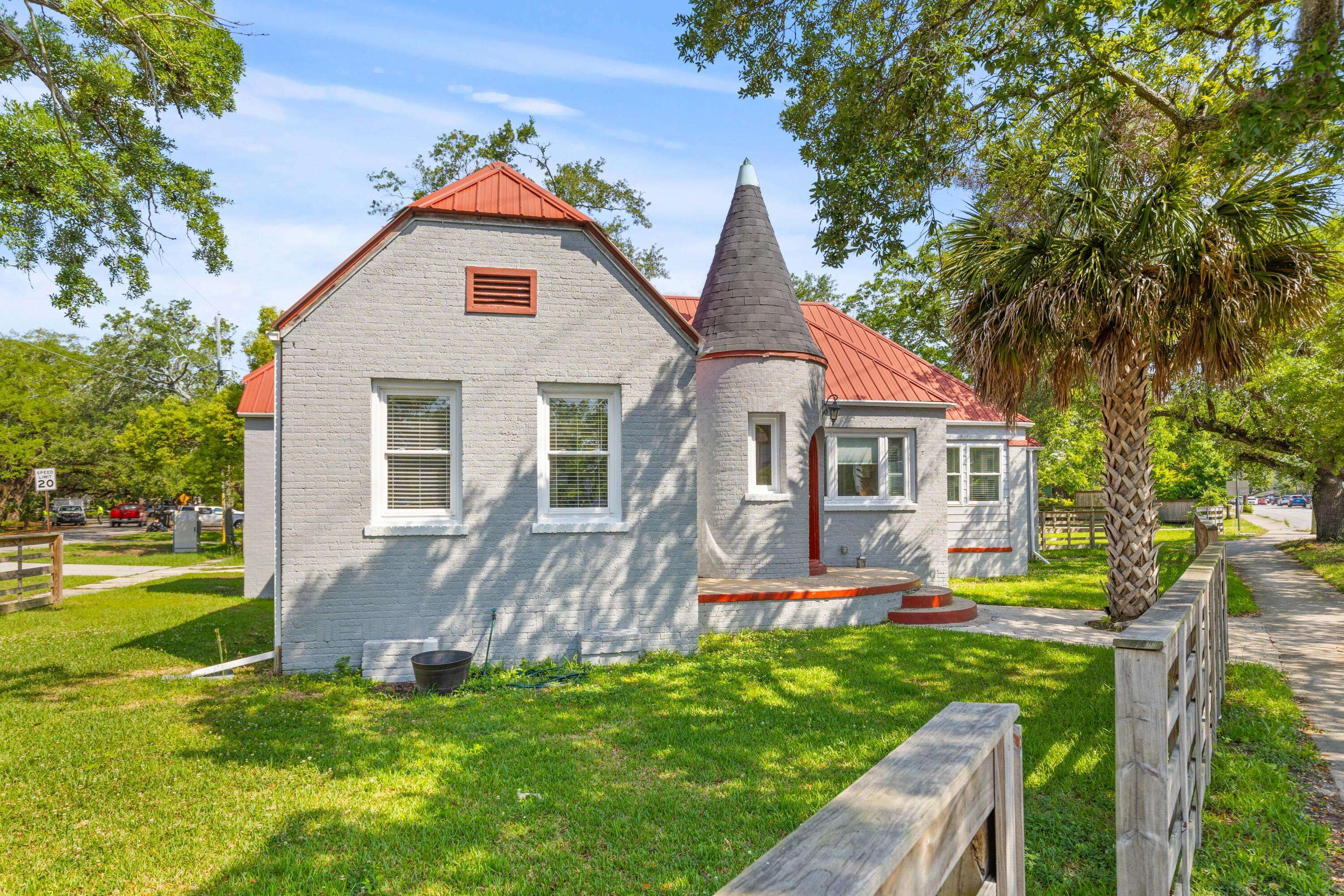 Charleston, SC 29407,7 Wesley Dr