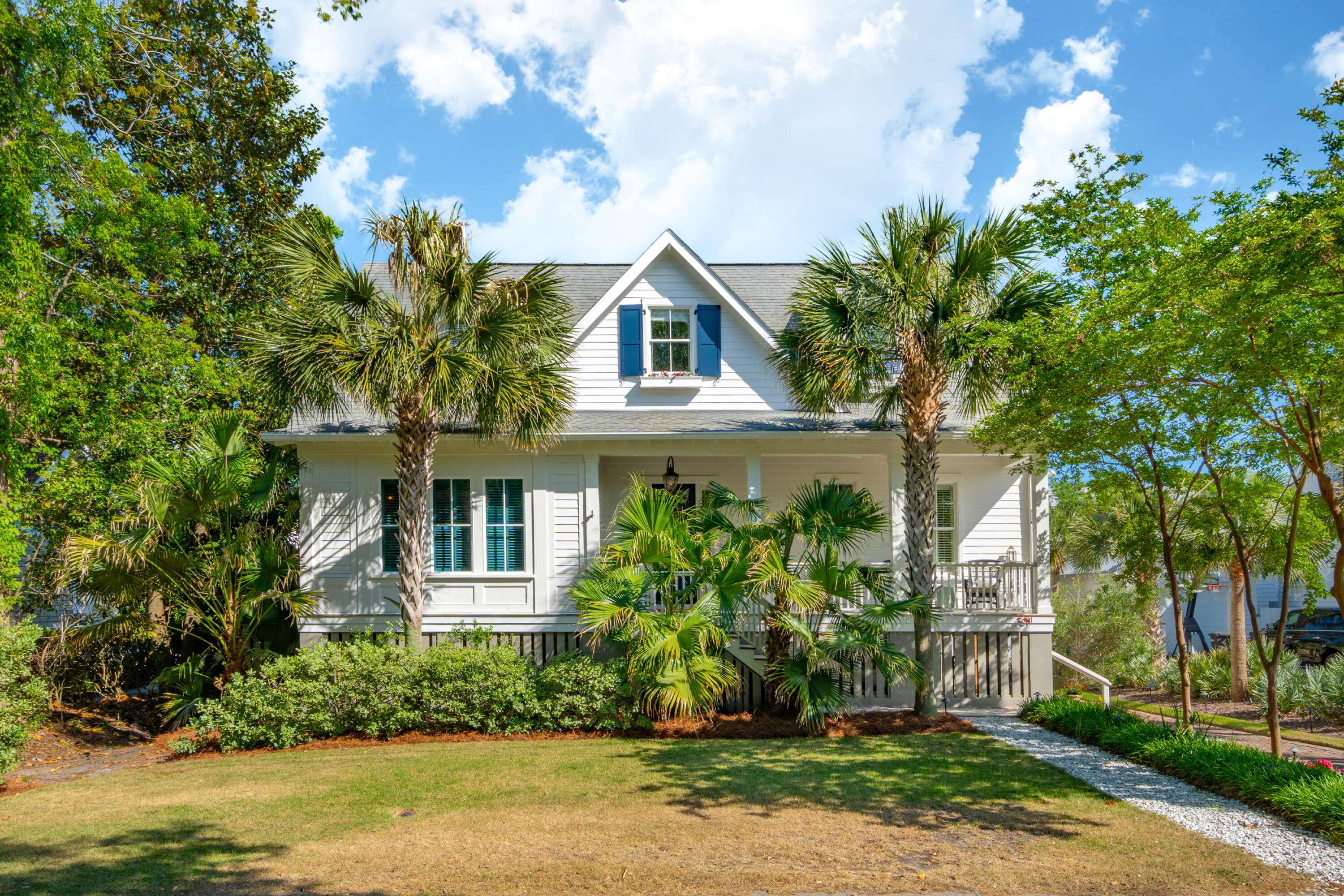 Mount Pleasant, SC 29464,301 Center St