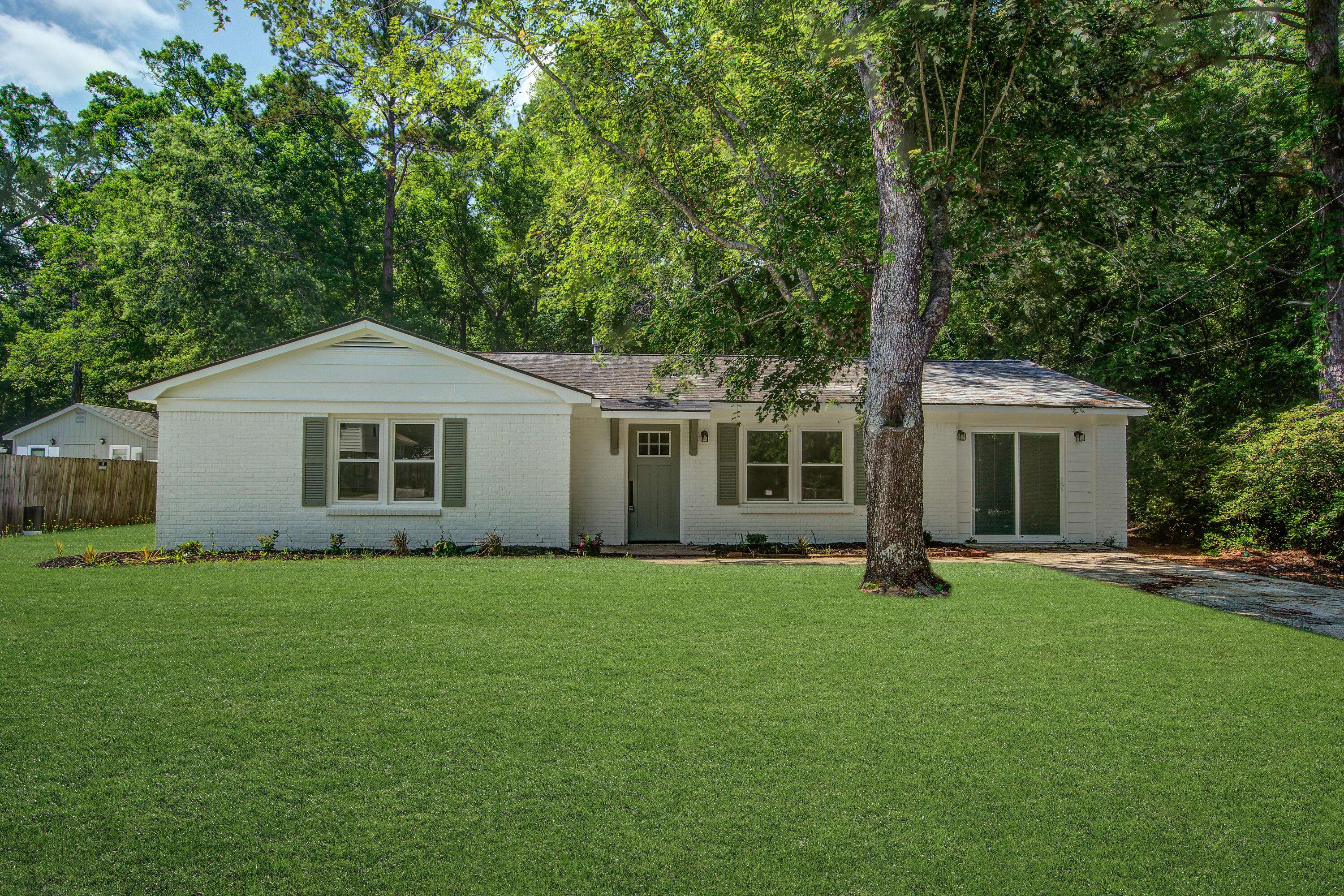 North Charleston, SC 29420,3231 Stonehaven Dr