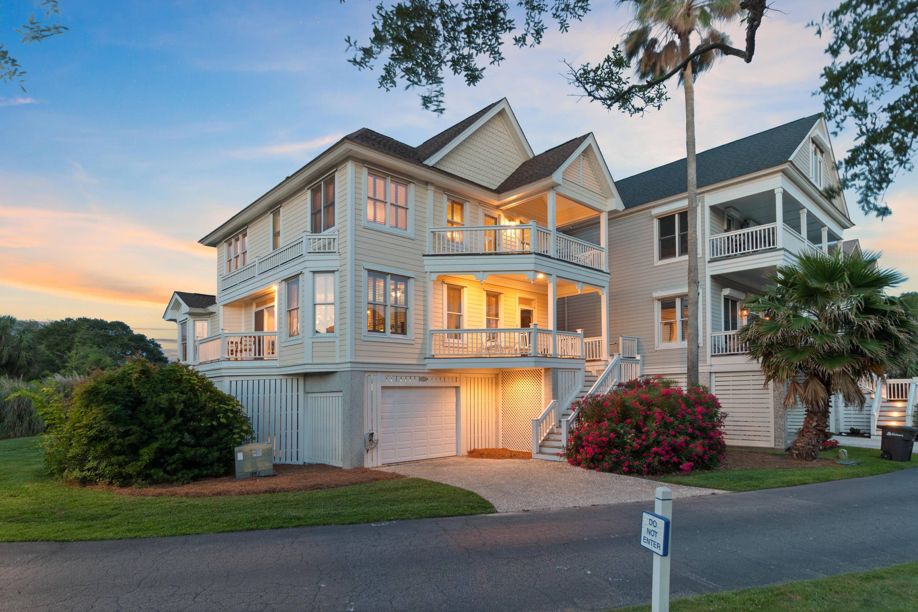 Mount Pleasant, SC 29464,1647 Marsh Harbor Ln