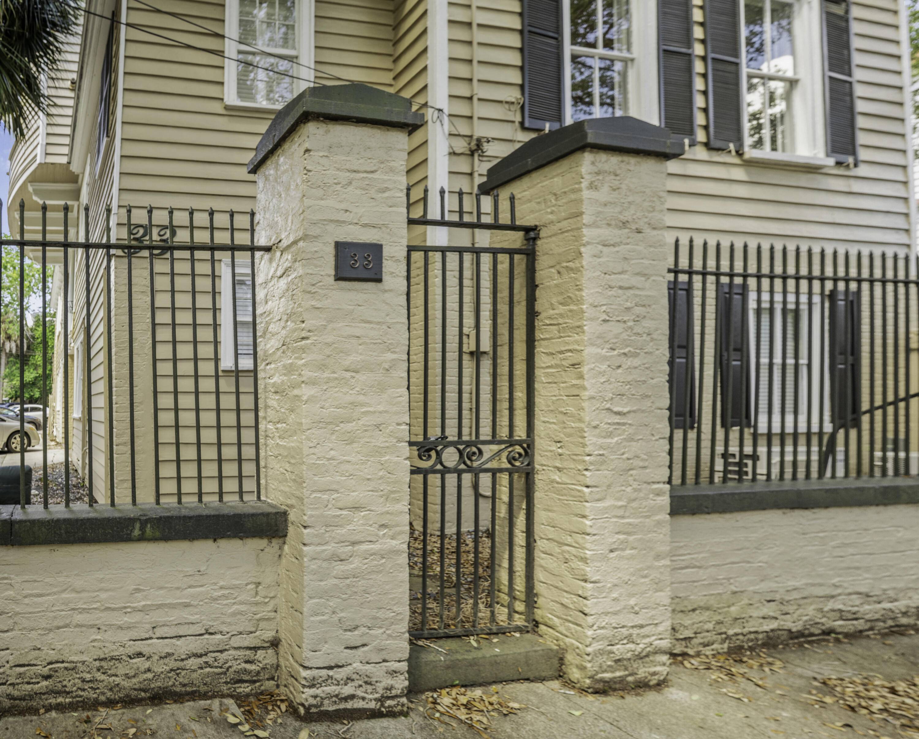 Charleston, SC 29401,33 Pitt St #3