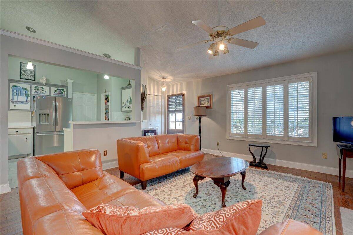 Charleston, SC 29414,359 Muirfield Pkwy