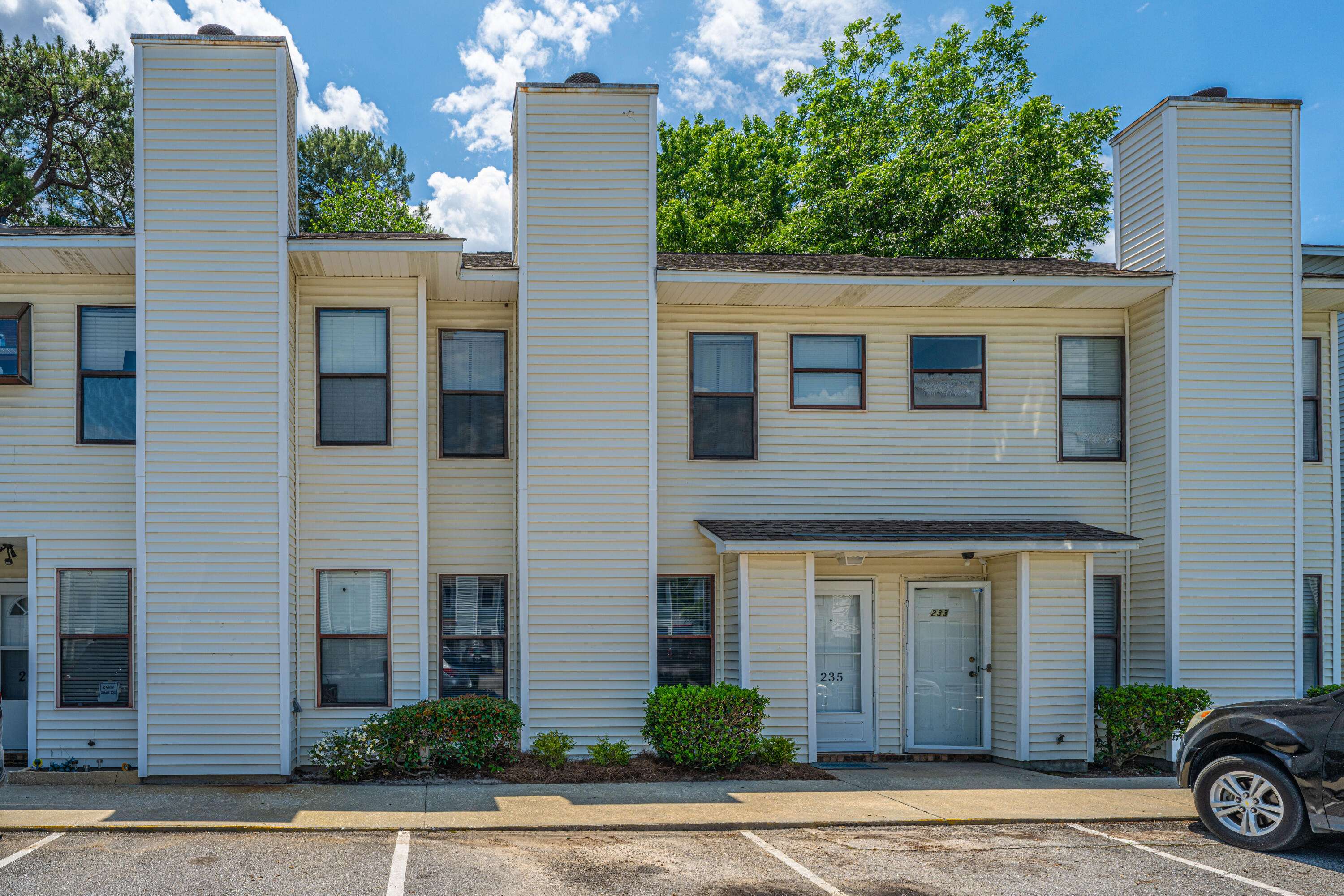 Goose Creek, SC 29445,235 Pine Shadow Dr