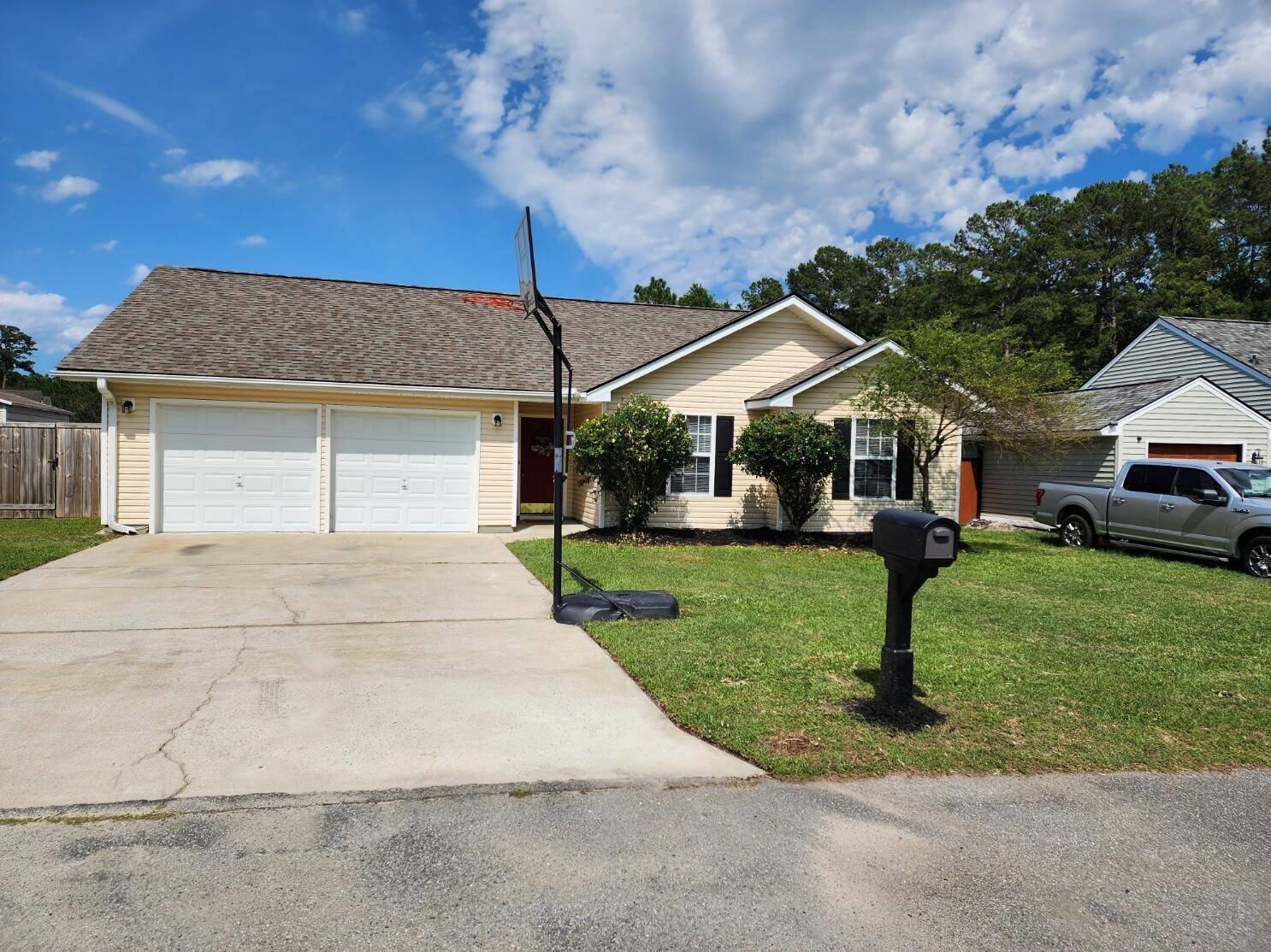 Summerville, SC 29486,102 Jasimine Ct