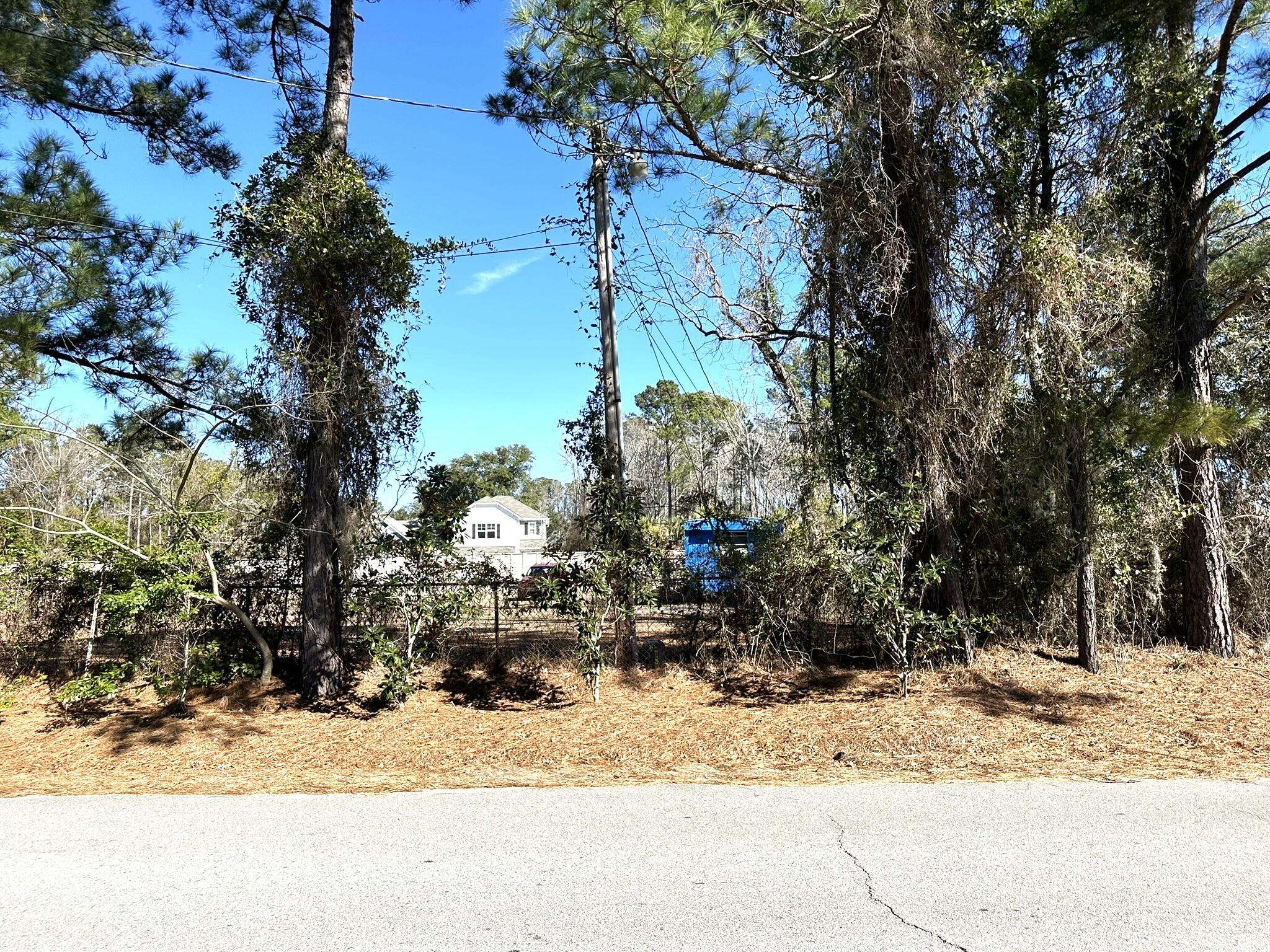 Awendaw, SC 29429,1096 Bee Hive Rd.