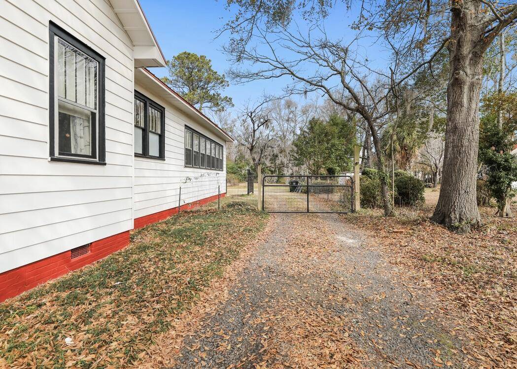 Moncks Corner, SC 29461,222 E Main St