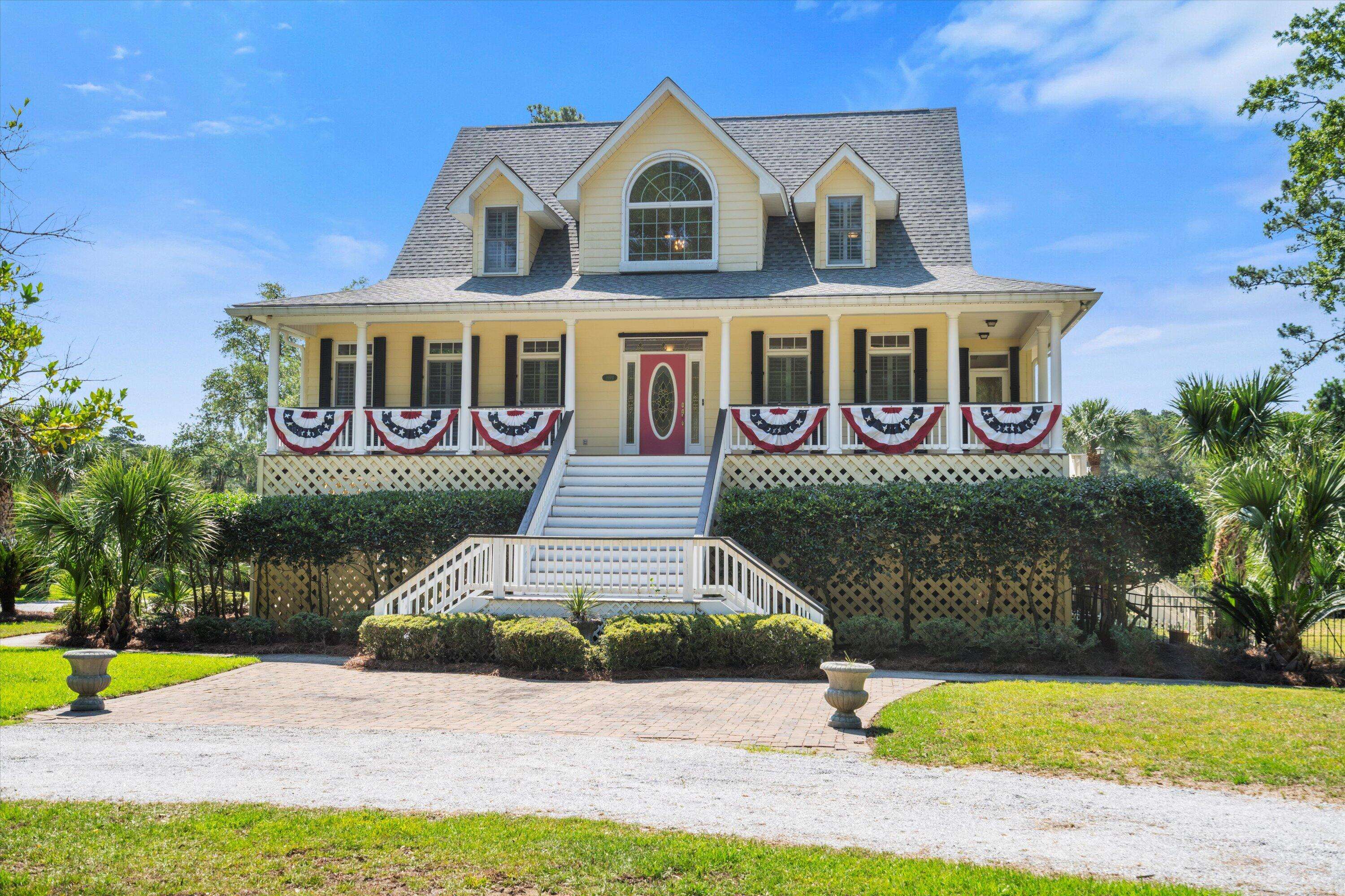 Edisto Island, SC 29438,8970 Palmetto Rd