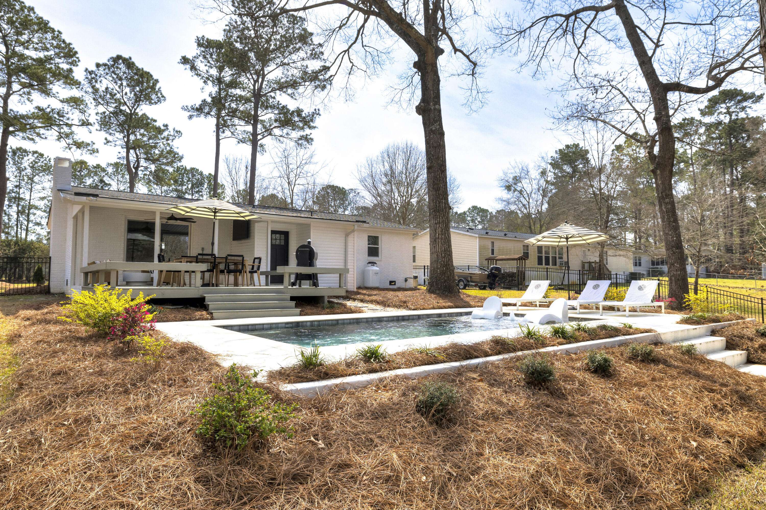 Manning, SC 29102,1762 James Loop Rd