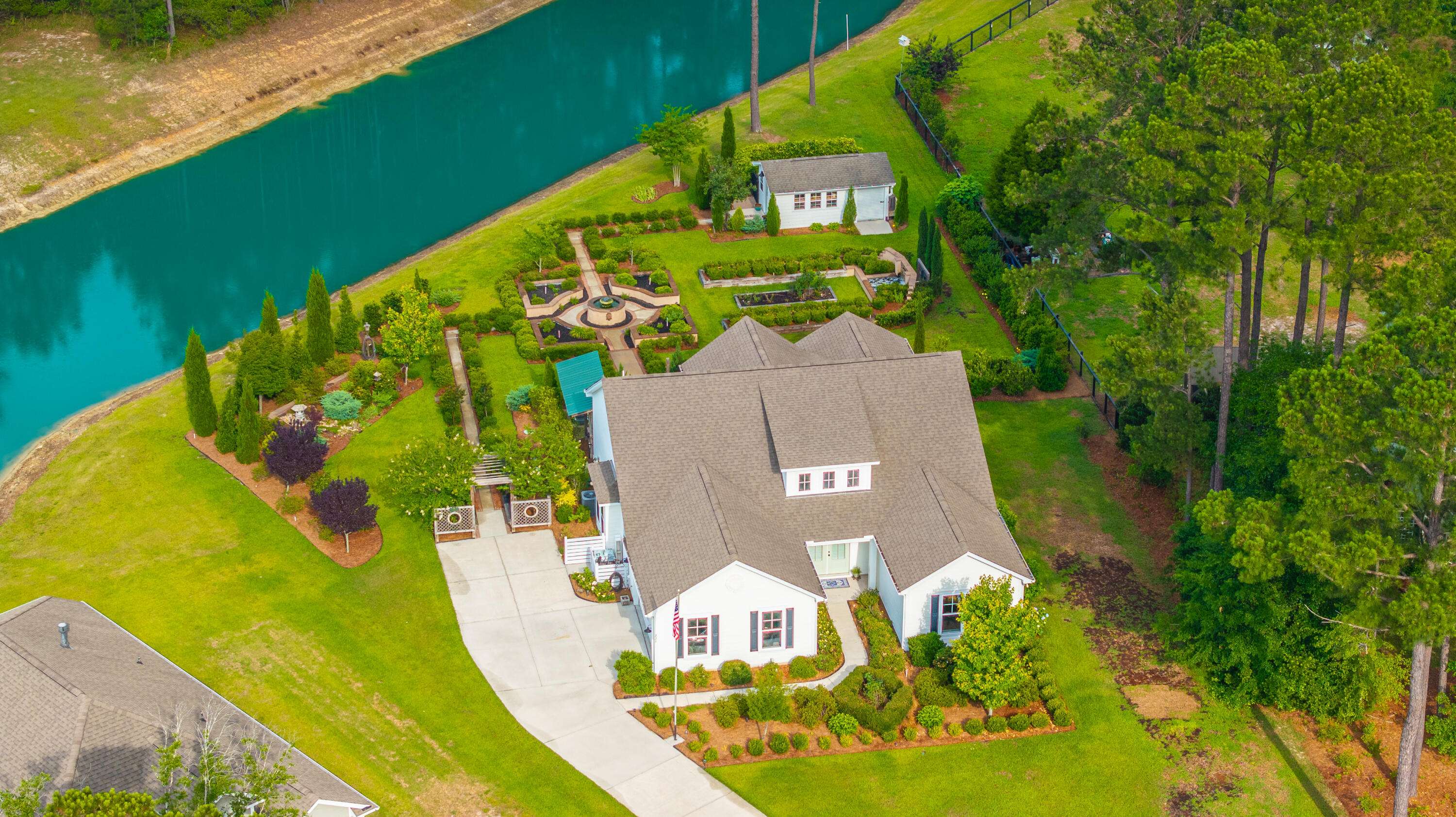 Huger, SC 29450,225 Camber Rd