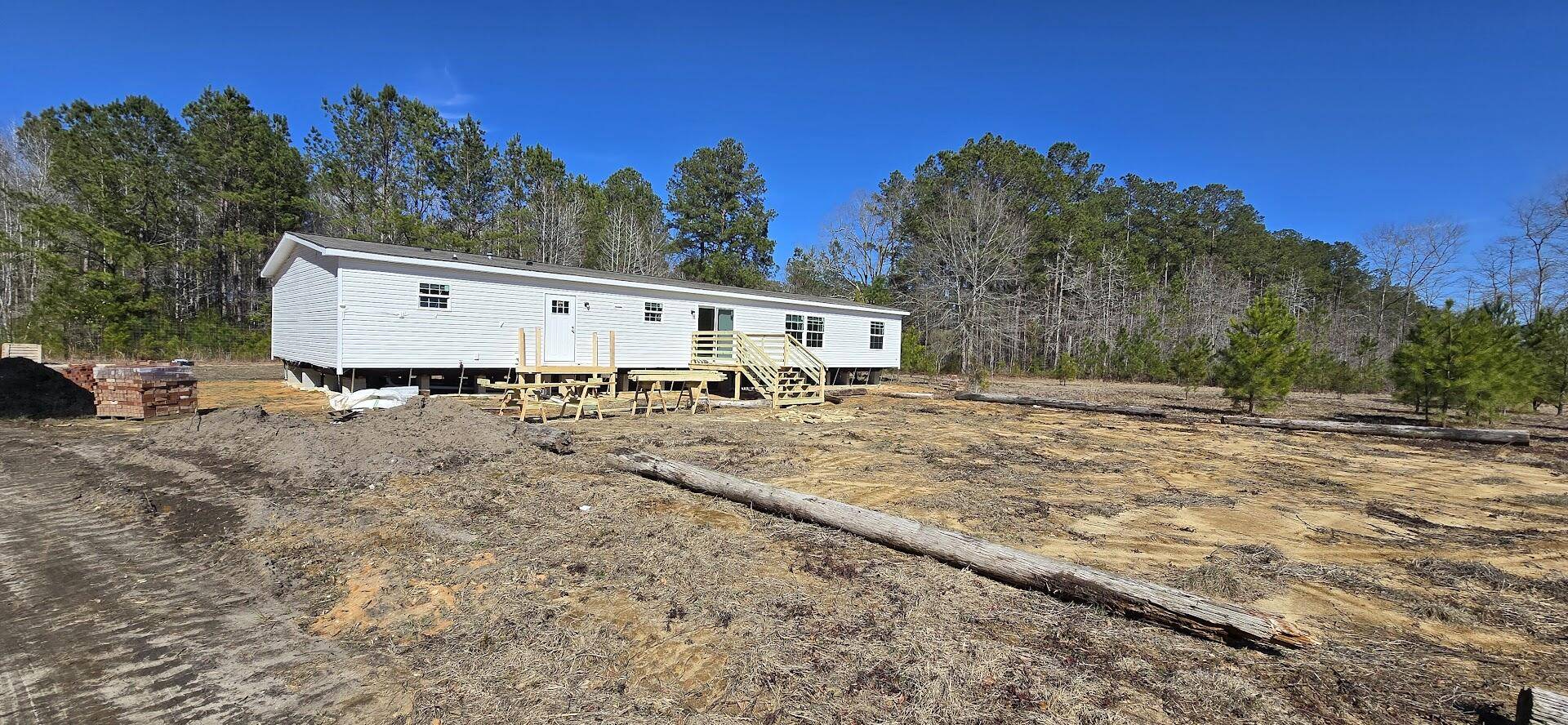 Saint Stephen, SC 29479,934 Tiger Loop